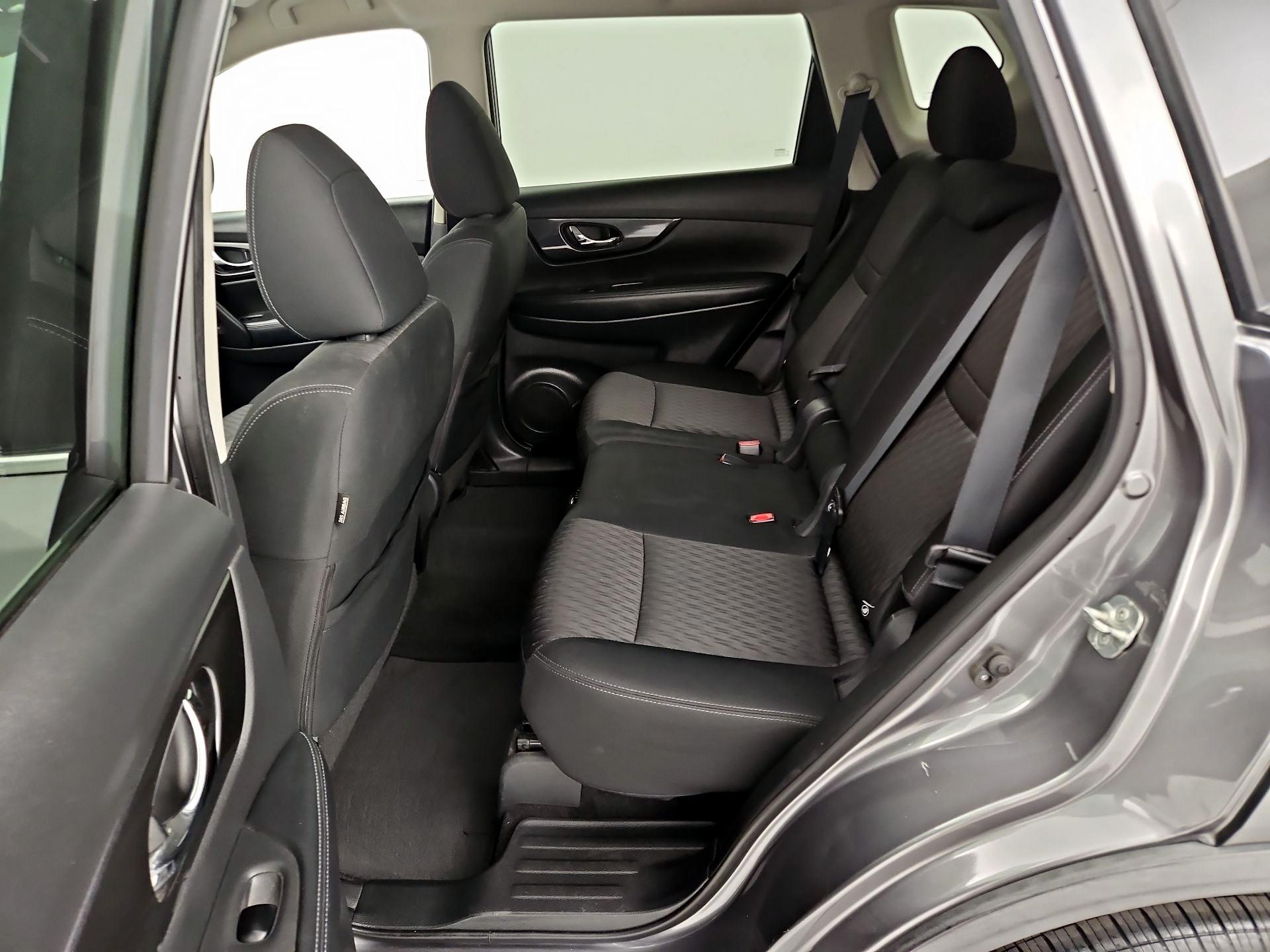 Thumbnail: 2018 Nissan Rogue - 19