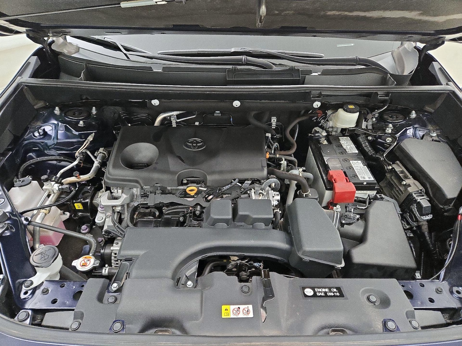2022 Toyota RAV4 XLE - Photo 22