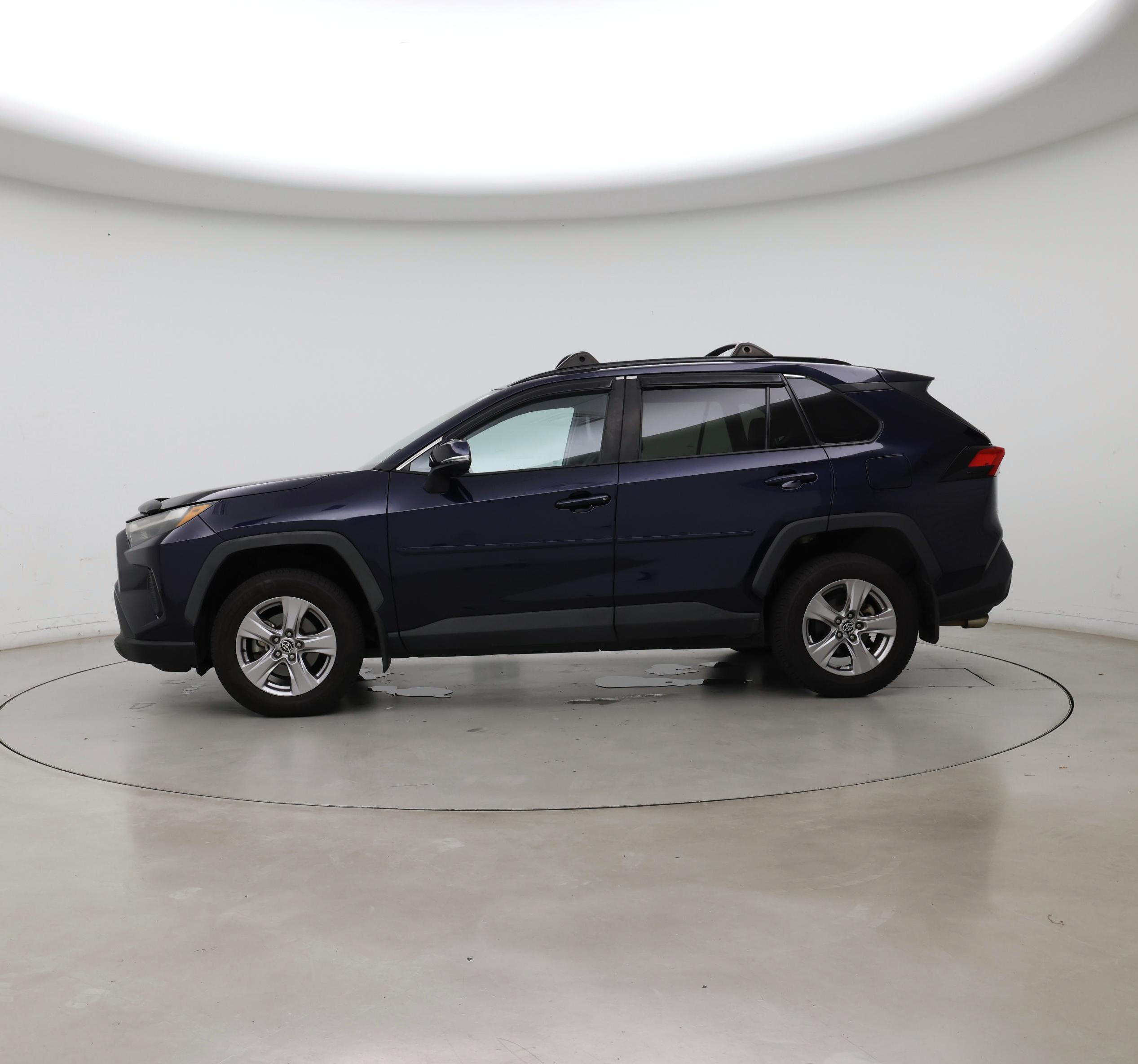 Thumbnail: 2022 Toyota RAV4 - 3