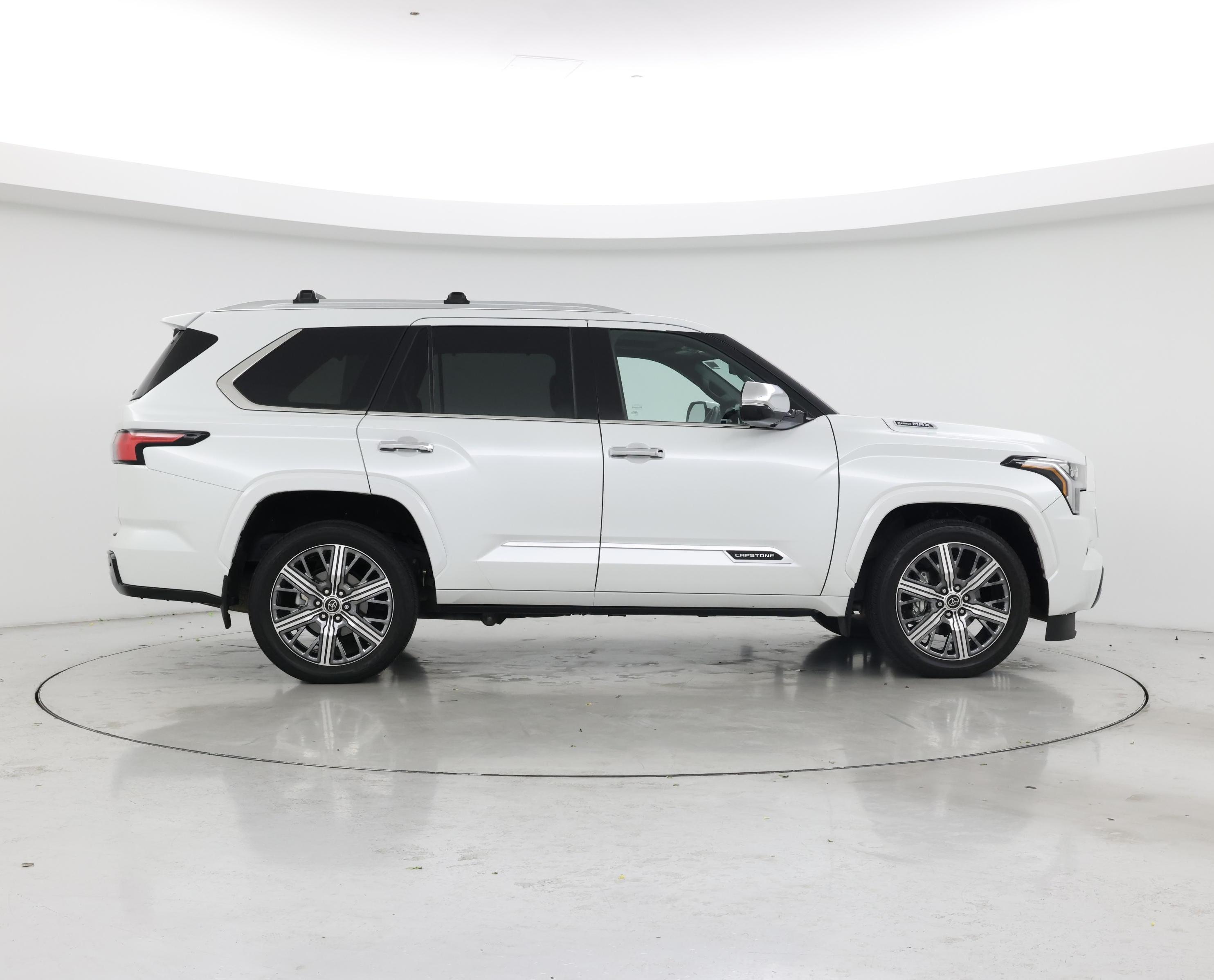 Thumbnail: 2023 Toyota Sequoia - 7