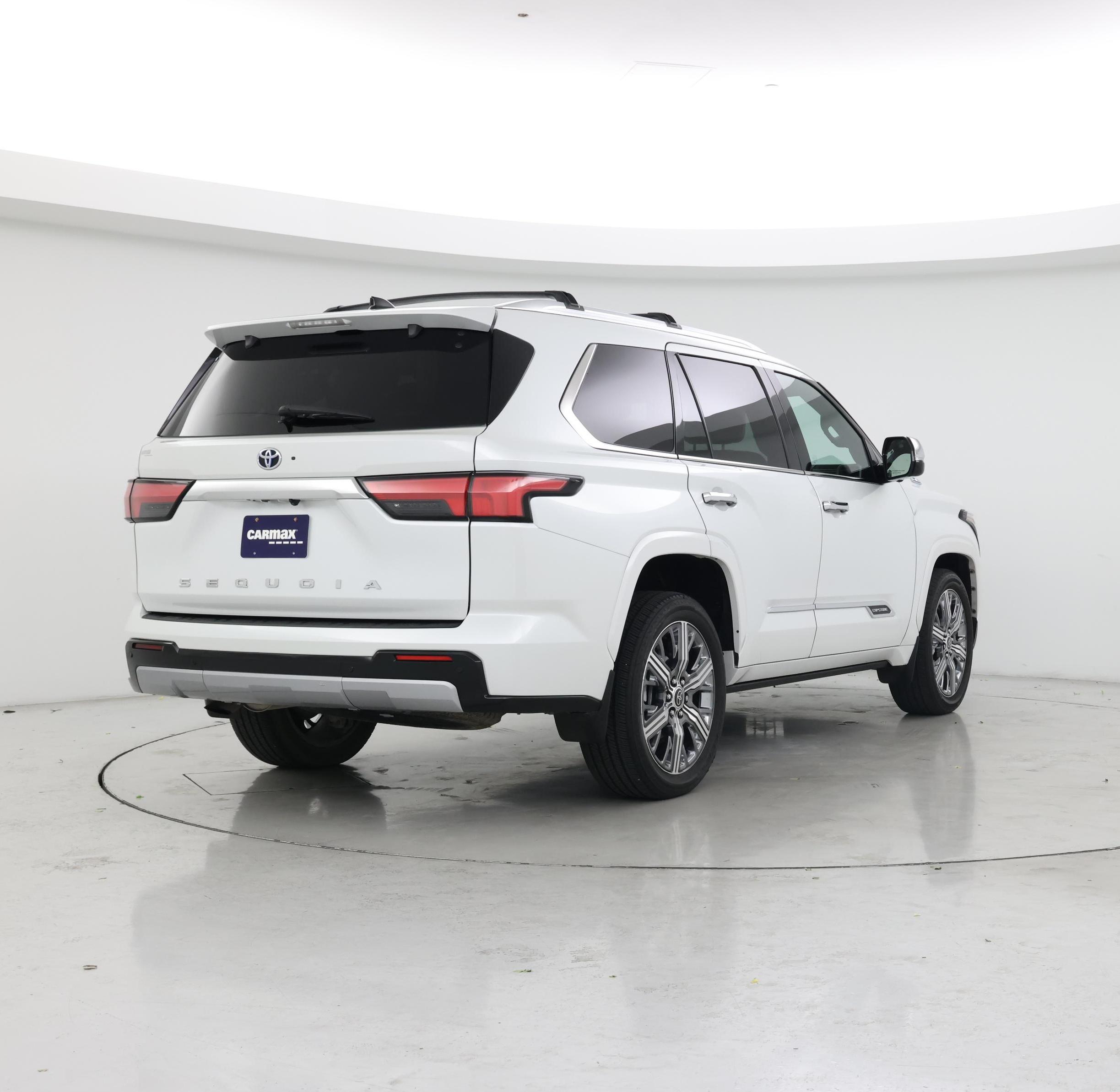 Thumbnail: 2023 Toyota Sequoia - 8