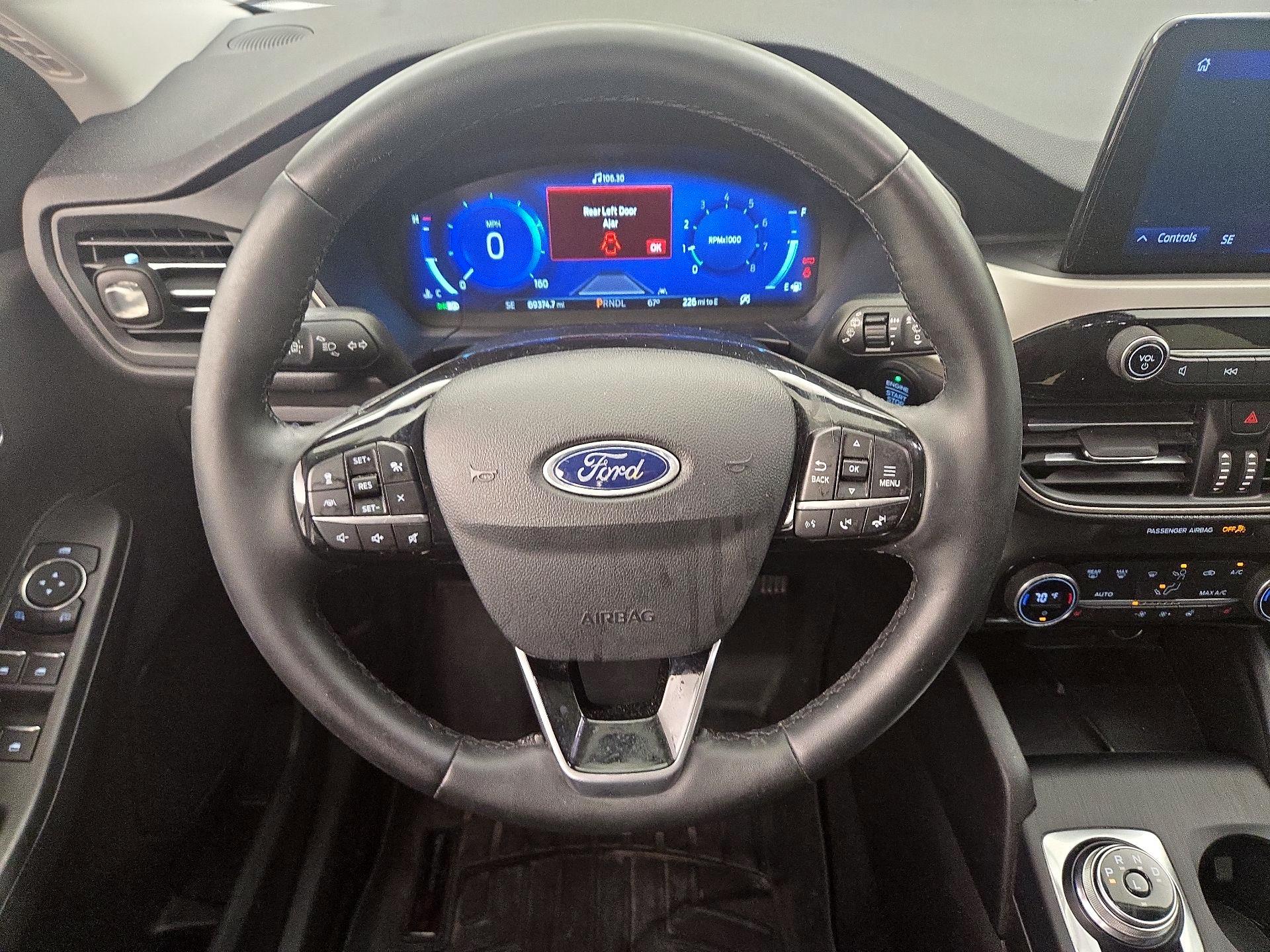 Thumbnail: 2021 Ford Escape - 10