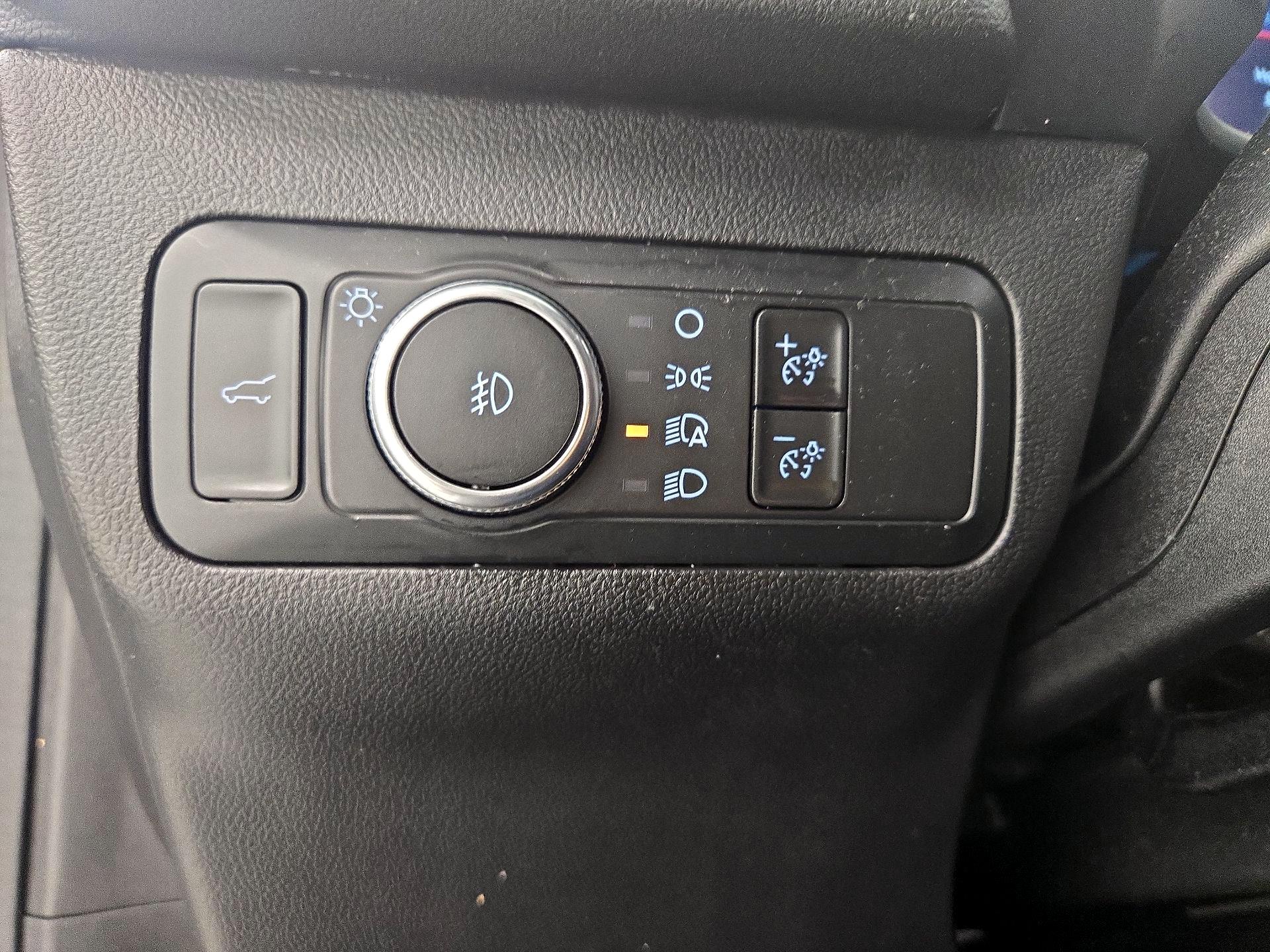 Thumbnail: 2021 Ford Escape - 13