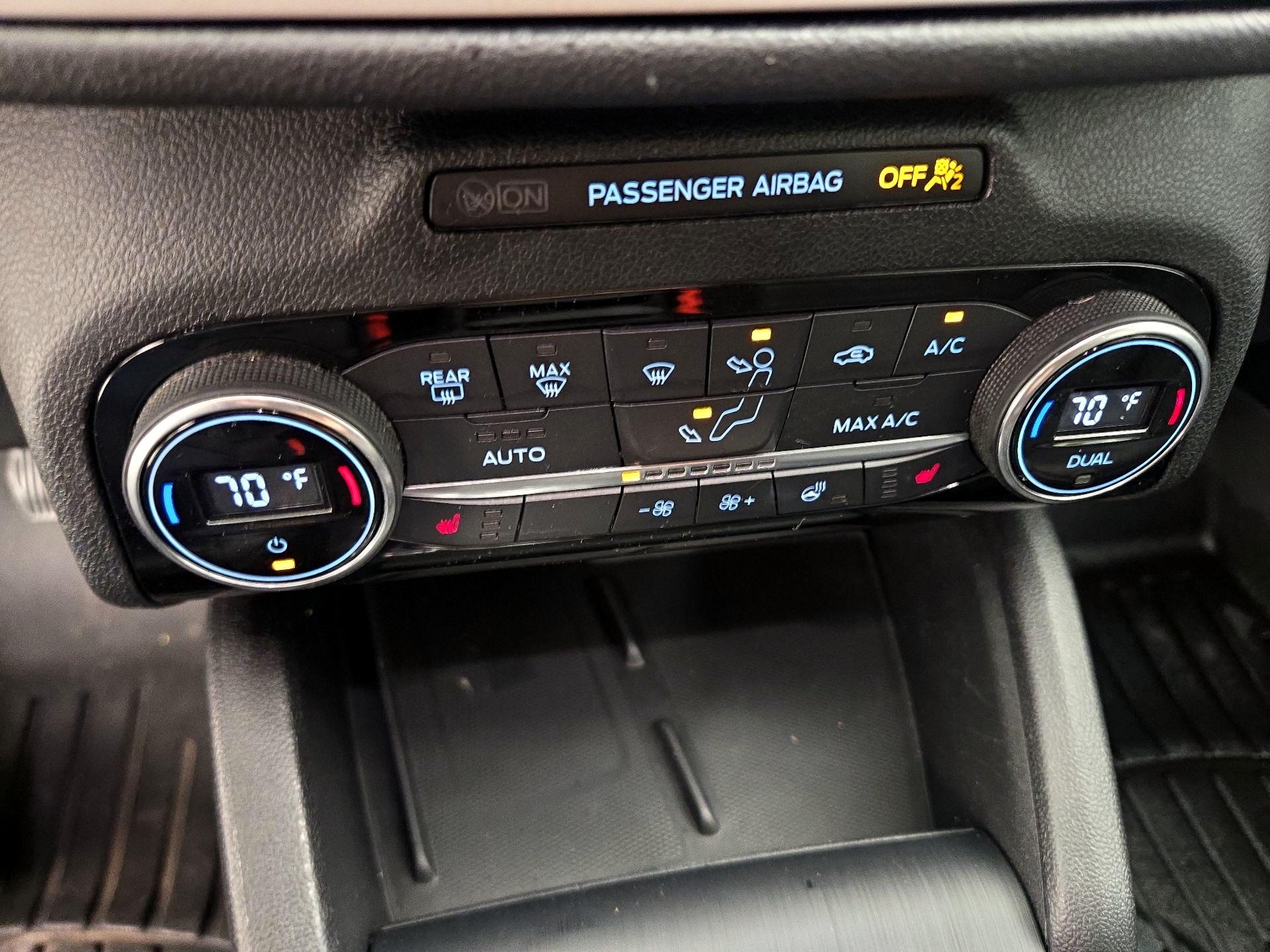 Thumbnail: 2021 Ford Escape - 17