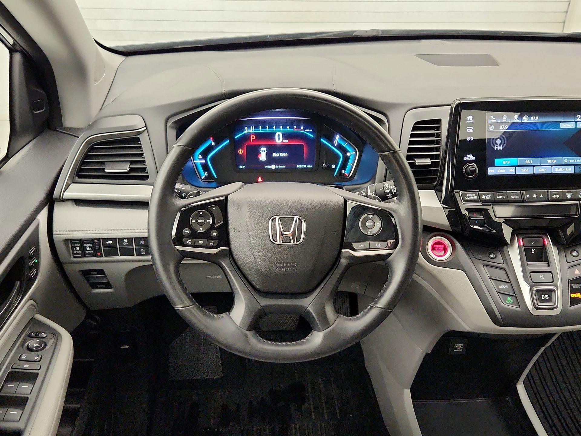 Thumbnail: 2018 Honda Odyssey - 10