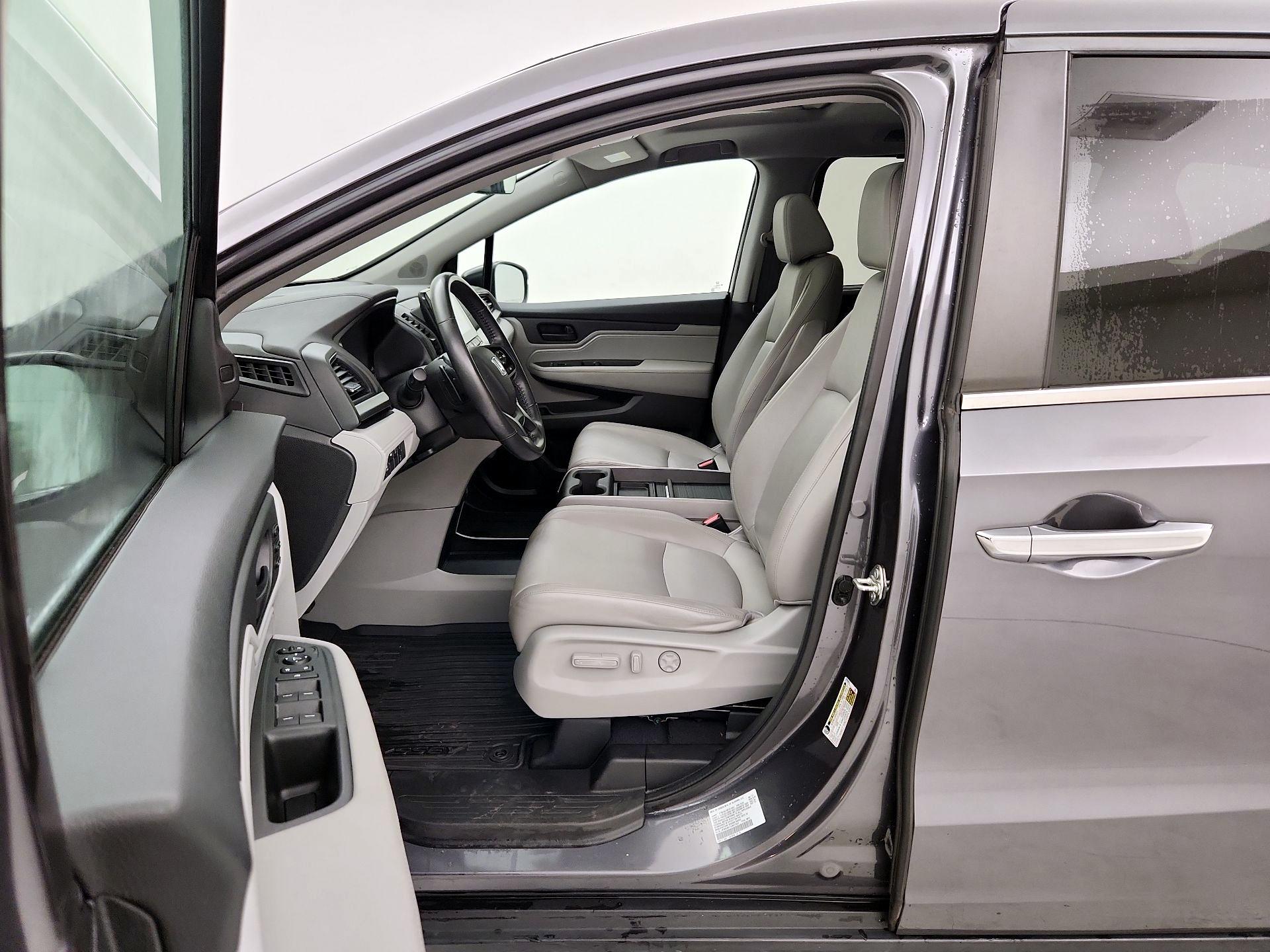 Thumbnail: 2018 Honda Odyssey - 11