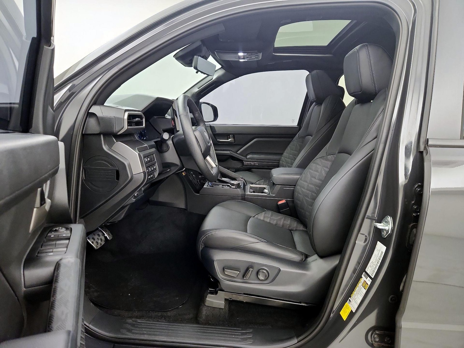 2024 Toyota Tacoma TRD Sport - Photo 12