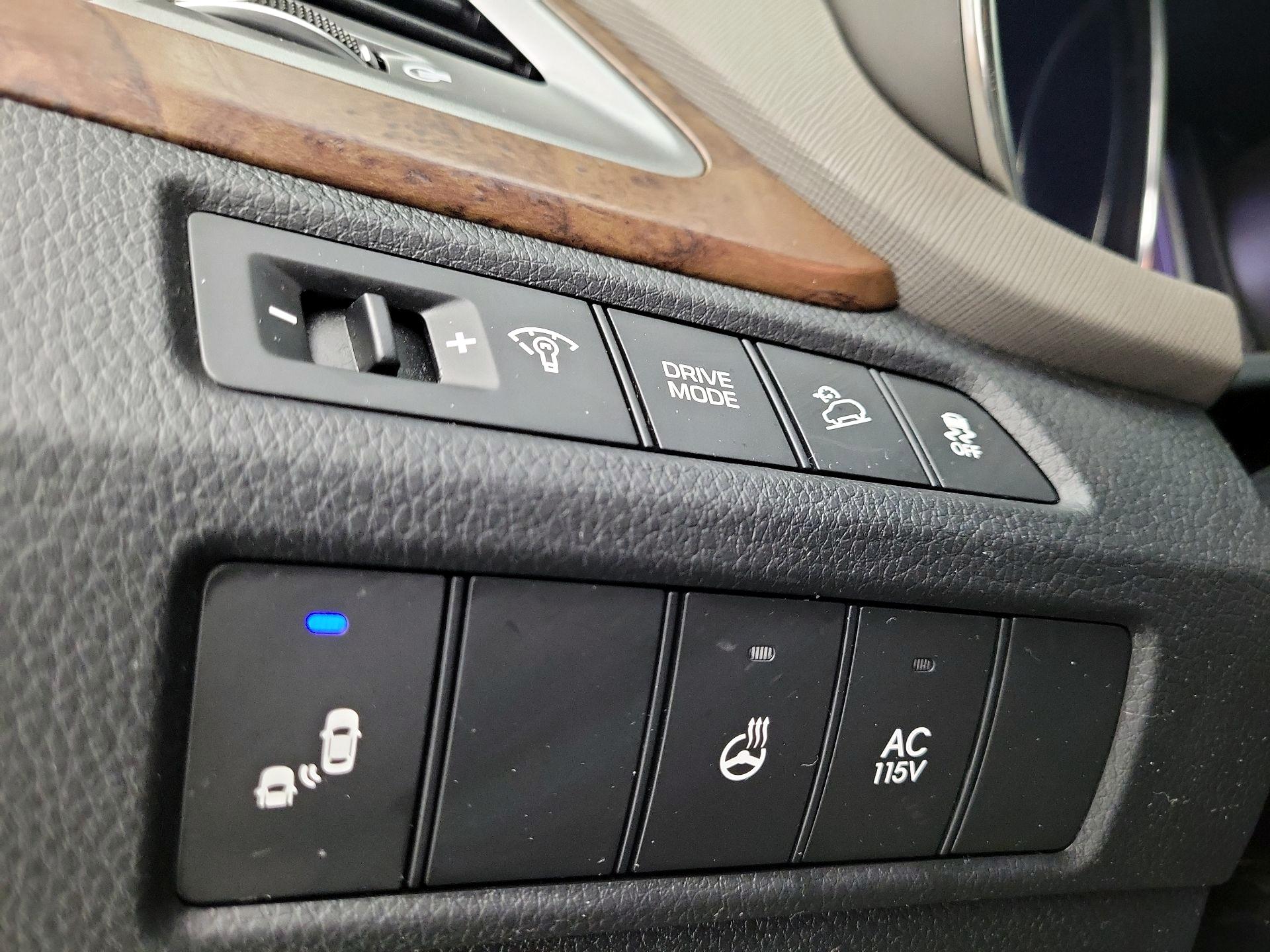 Thumbnail: 2017 Hyundai Santa Fe - 13