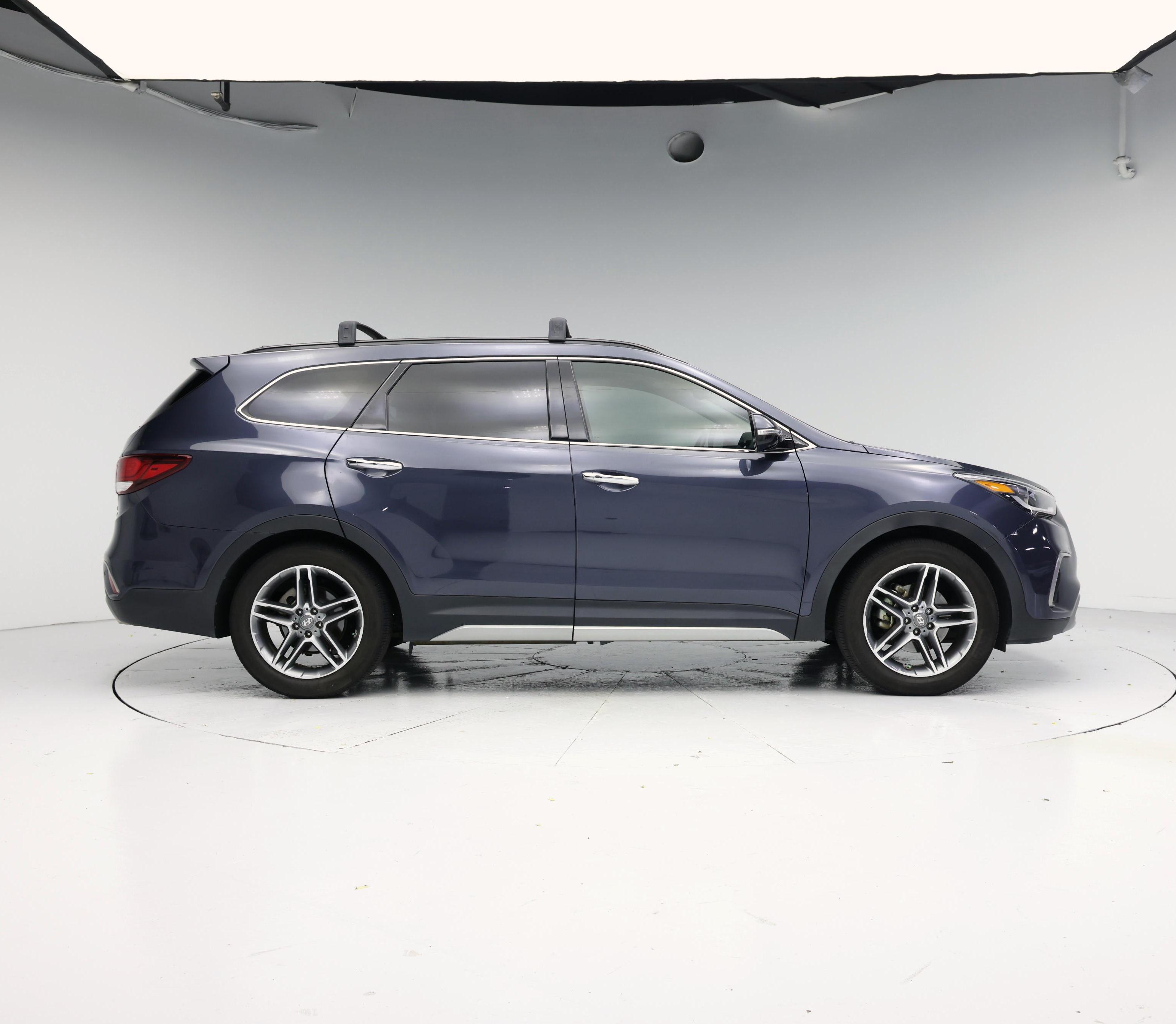 Thumbnail: 2017 Hyundai Santa Fe - 7