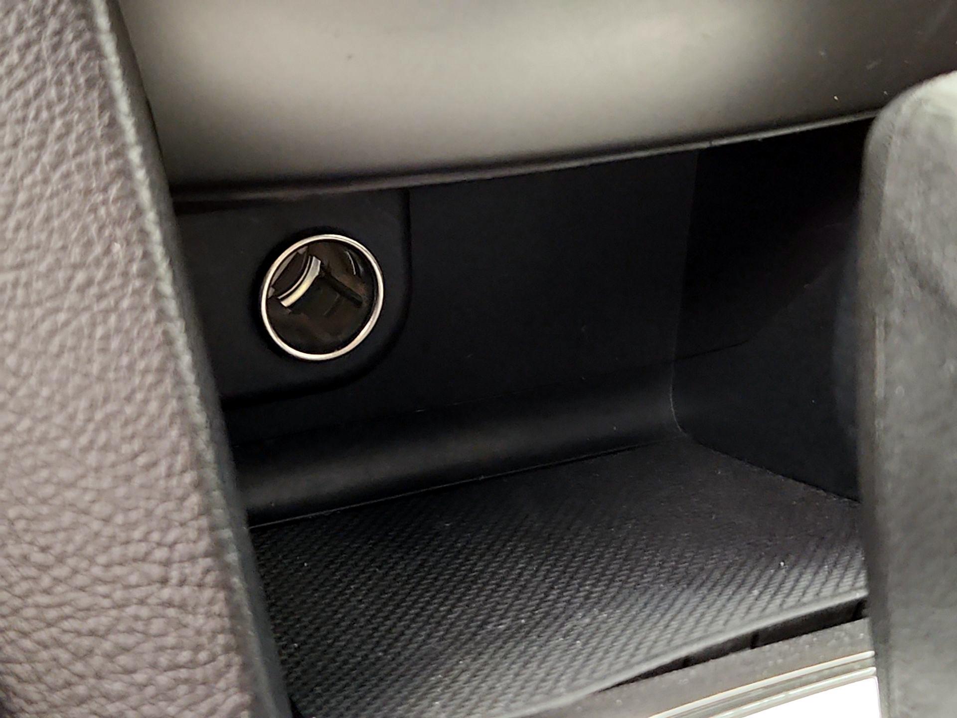 Thumbnail: 2014 Subaru Legacy - 17