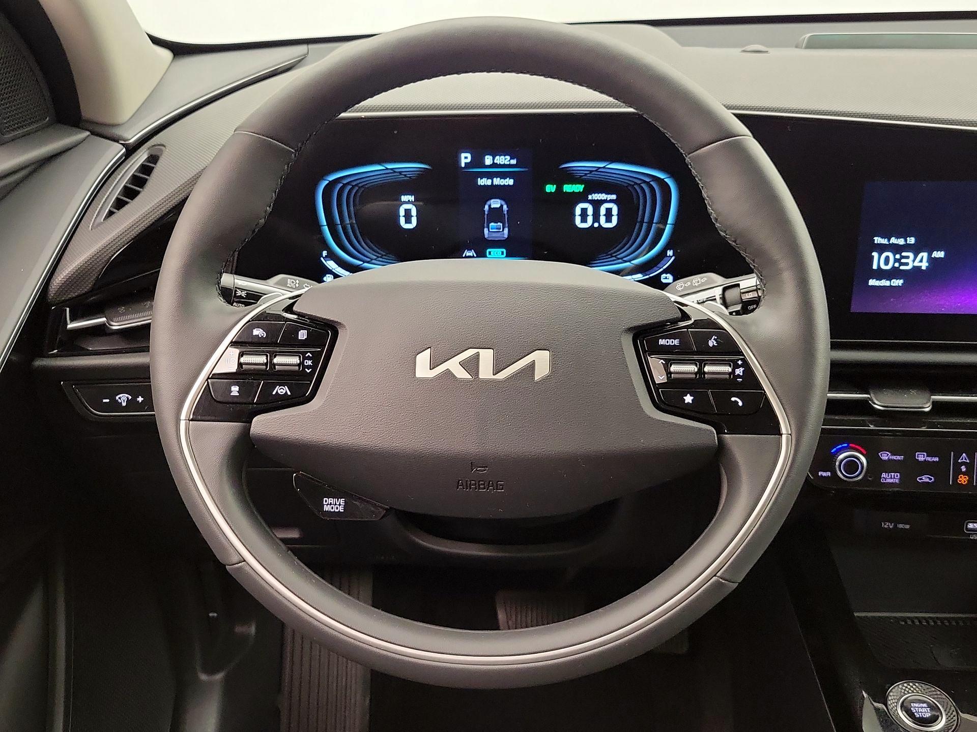 Thumbnail: 2024 Kia Niro - 10