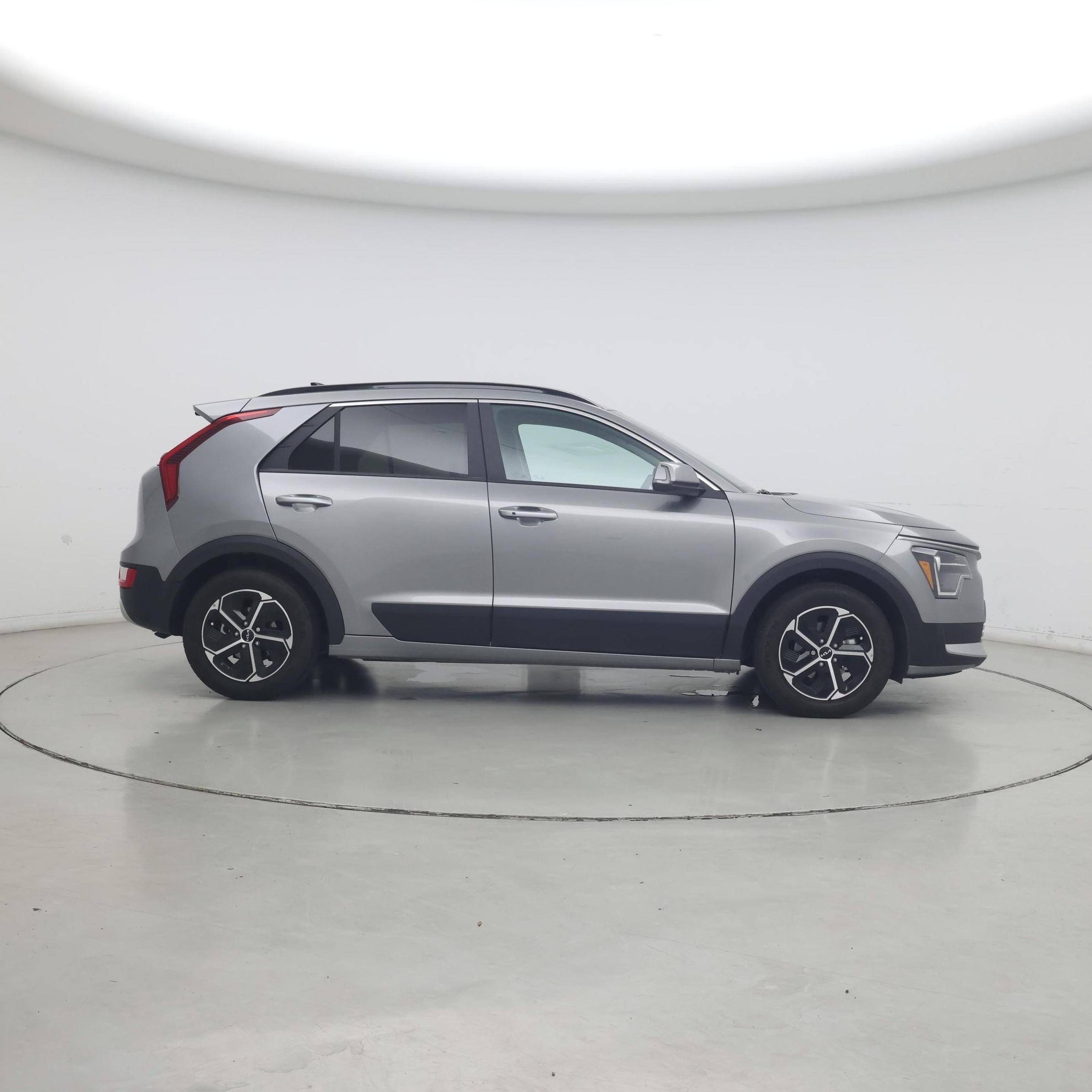 Thumbnail: 2024 Kia Niro - 7