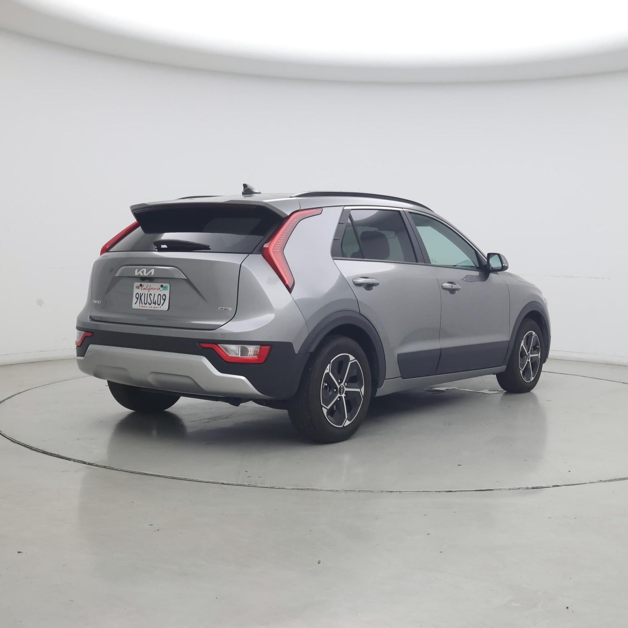 Thumbnail: 2024 Kia Niro - 8
