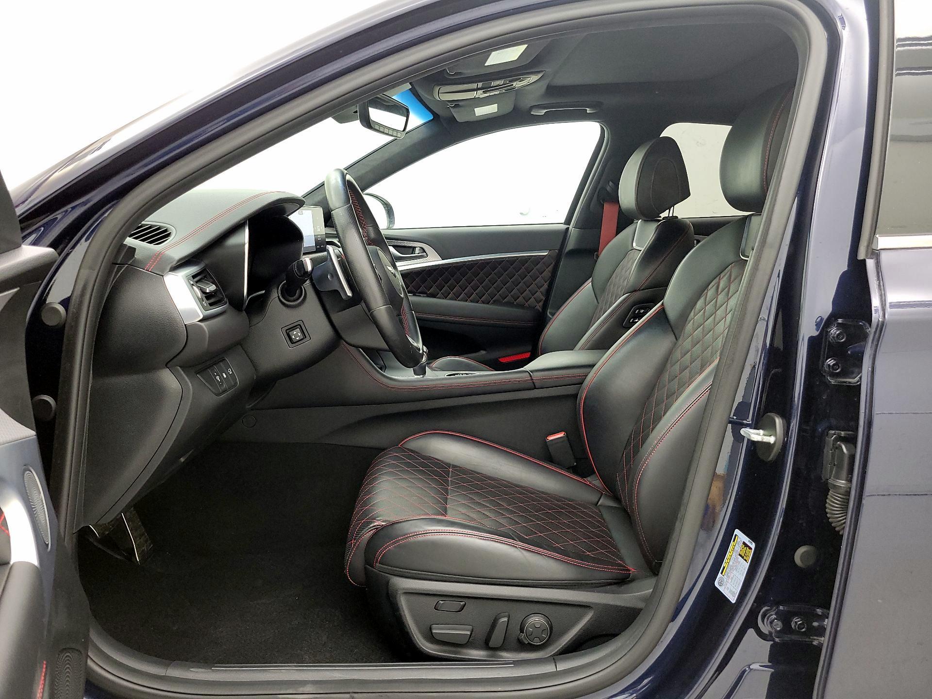 Thumbnail: 2023 Genesis G70 - 11
