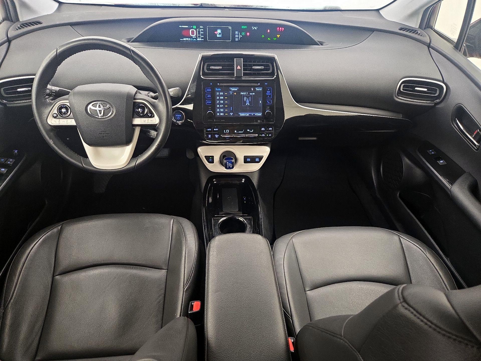 Thumbnail: 2017 Toyota Prius - 9