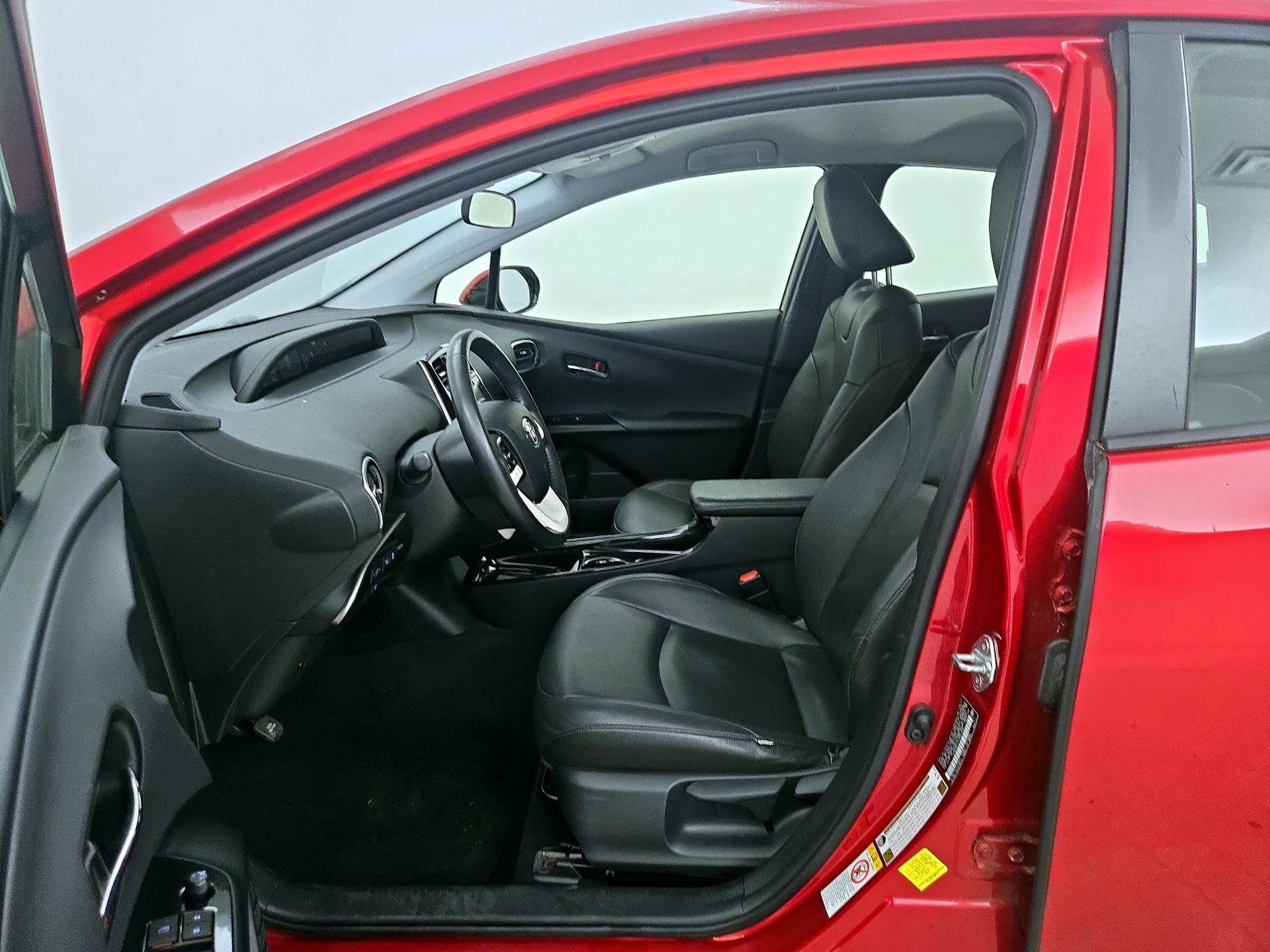 Thumbnail: 2017 Toyota Prius - 11