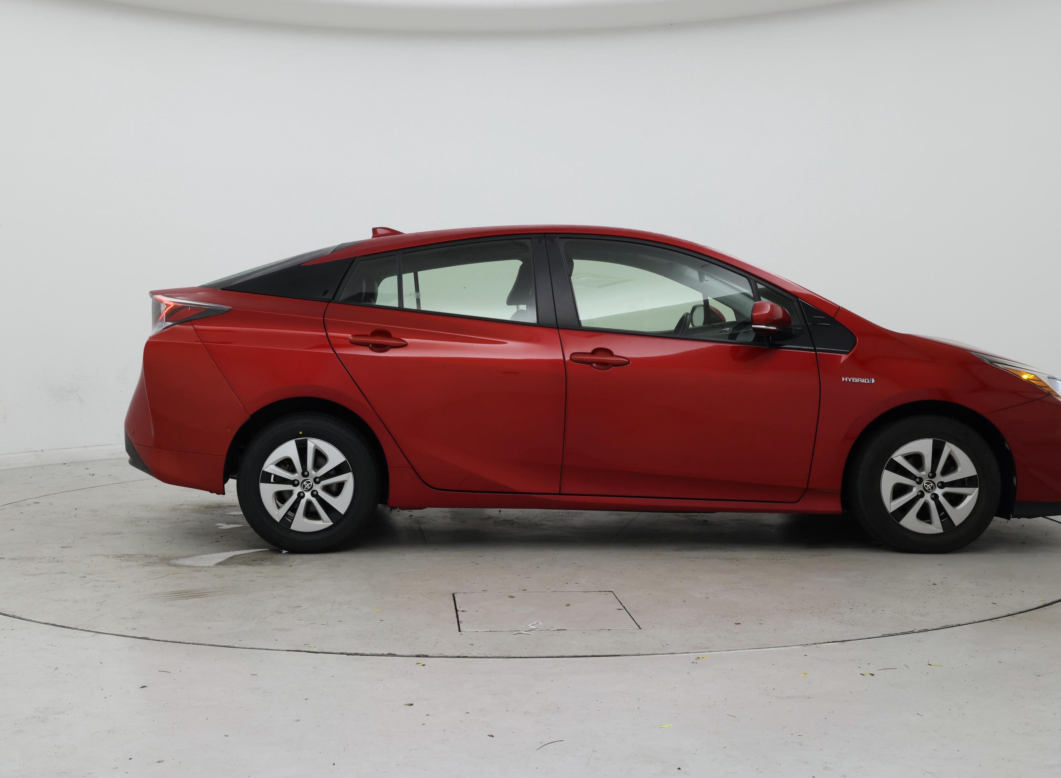 Thumbnail: 2017 Toyota Prius - 7