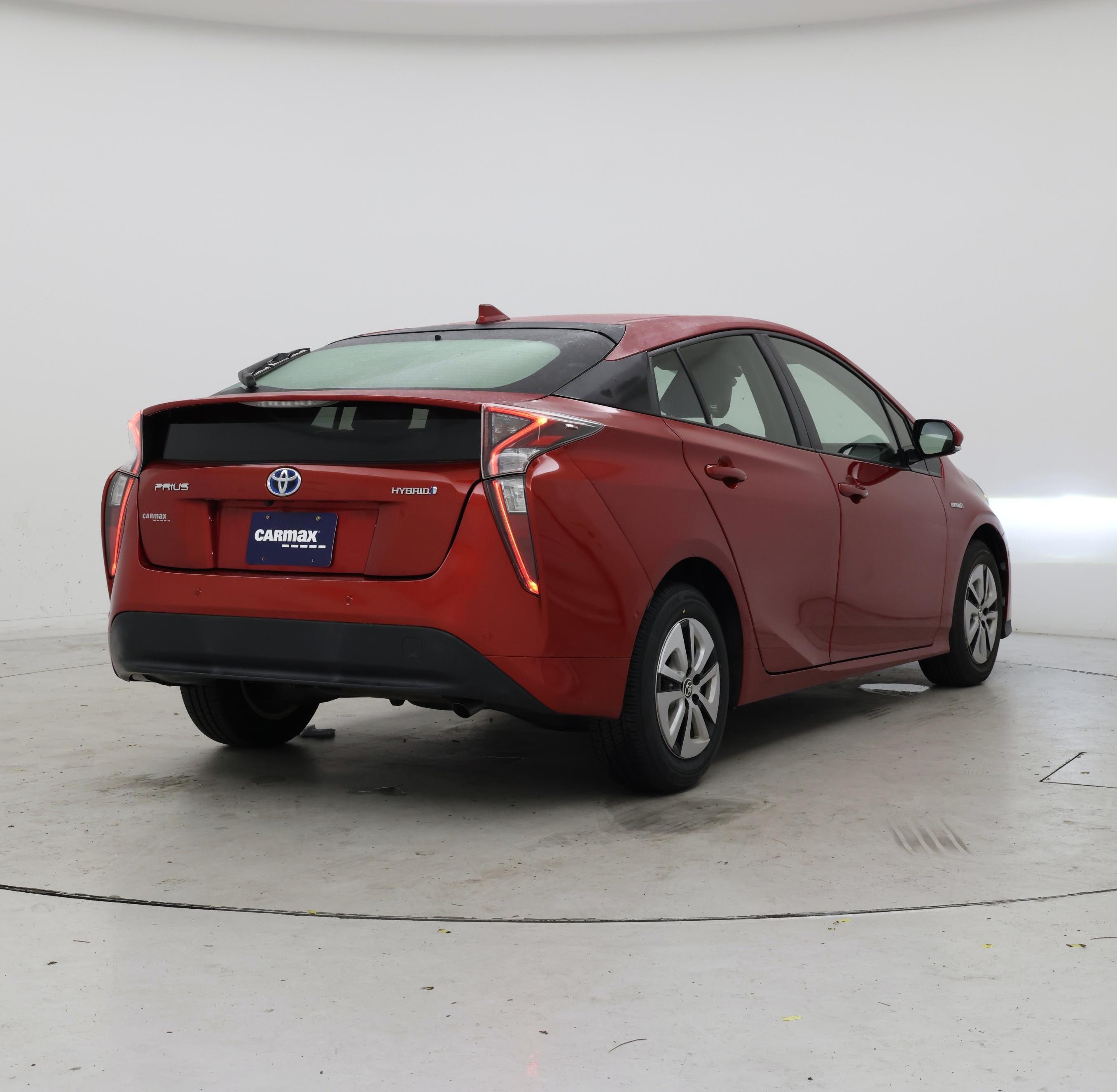 Thumbnail: 2017 Toyota Prius - 8