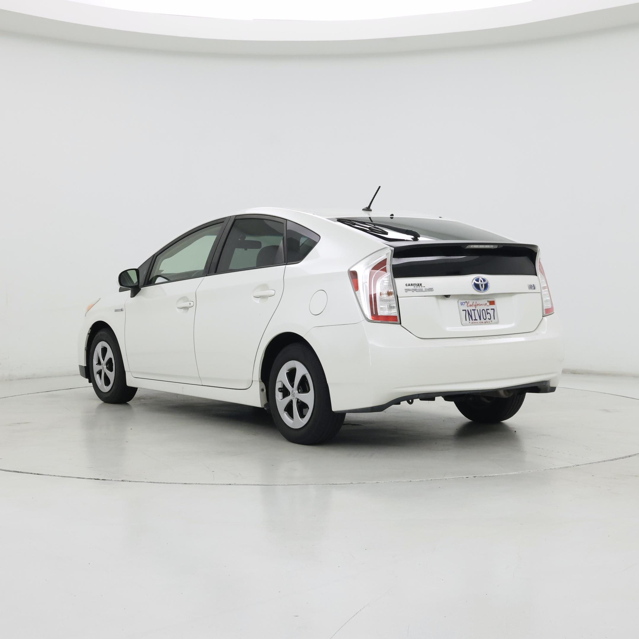 Thumbnail: 2015 Toyota Prius - 2