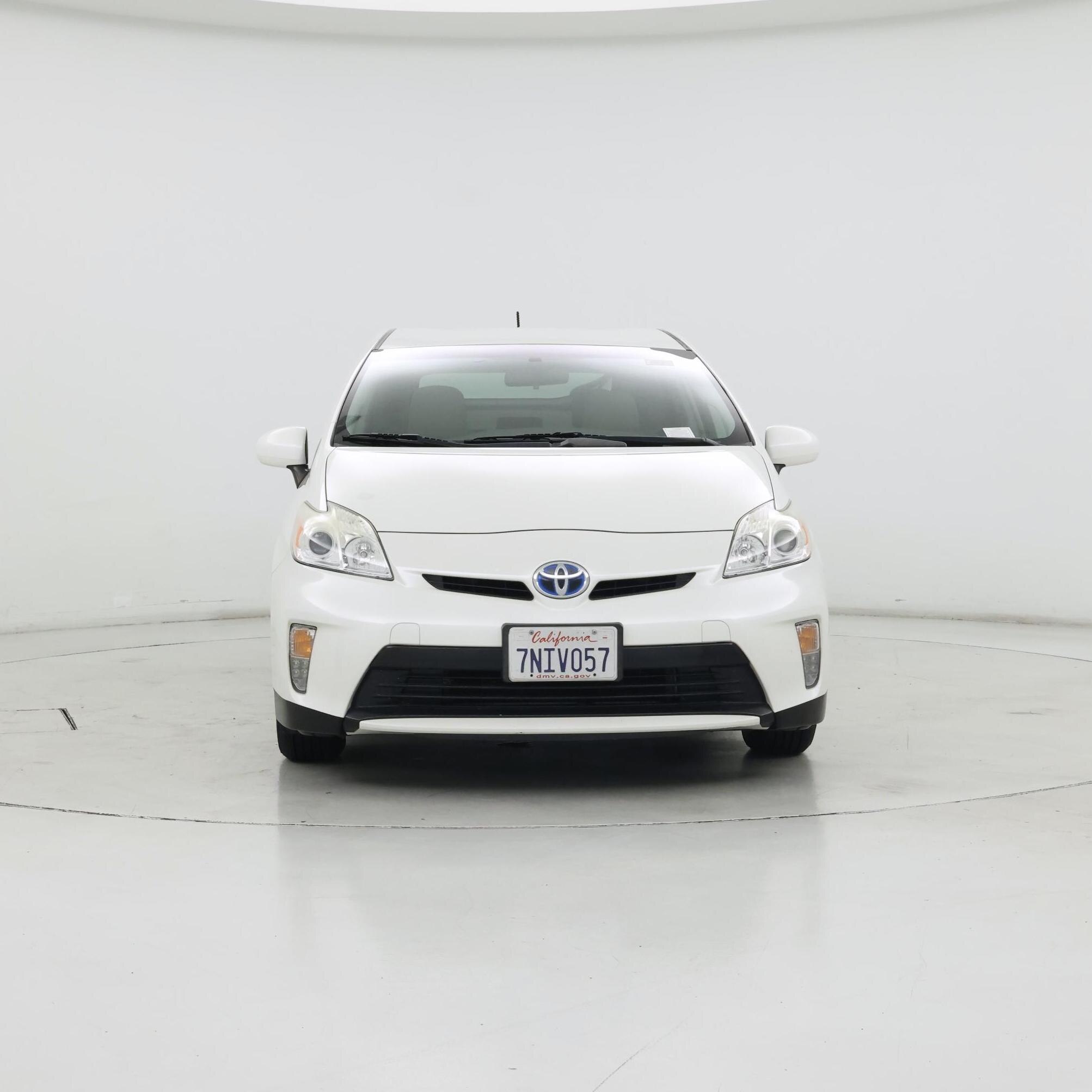 Thumbnail: 2015 Toyota Prius - 5