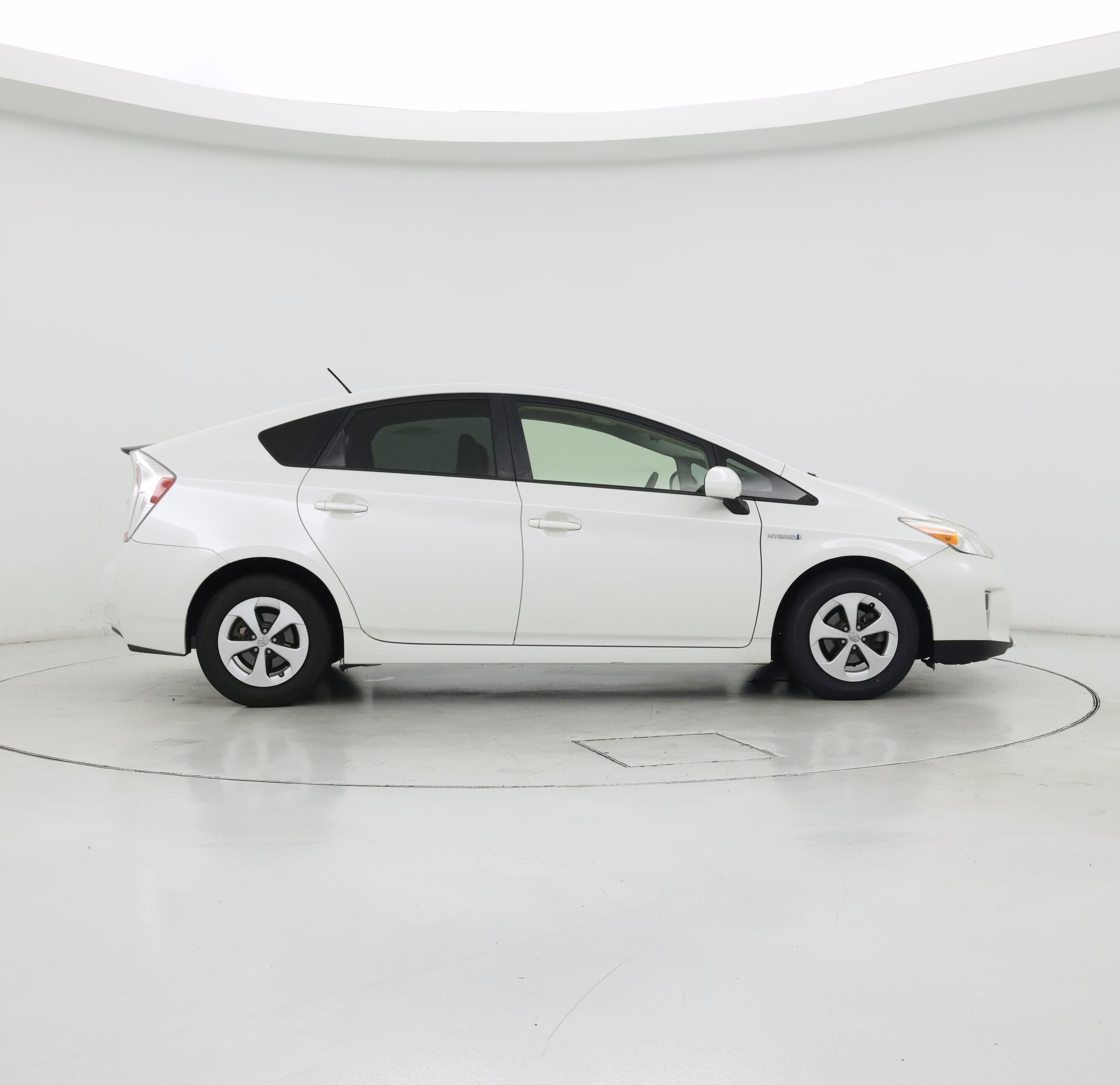 Thumbnail: 2015 Toyota Prius - 7