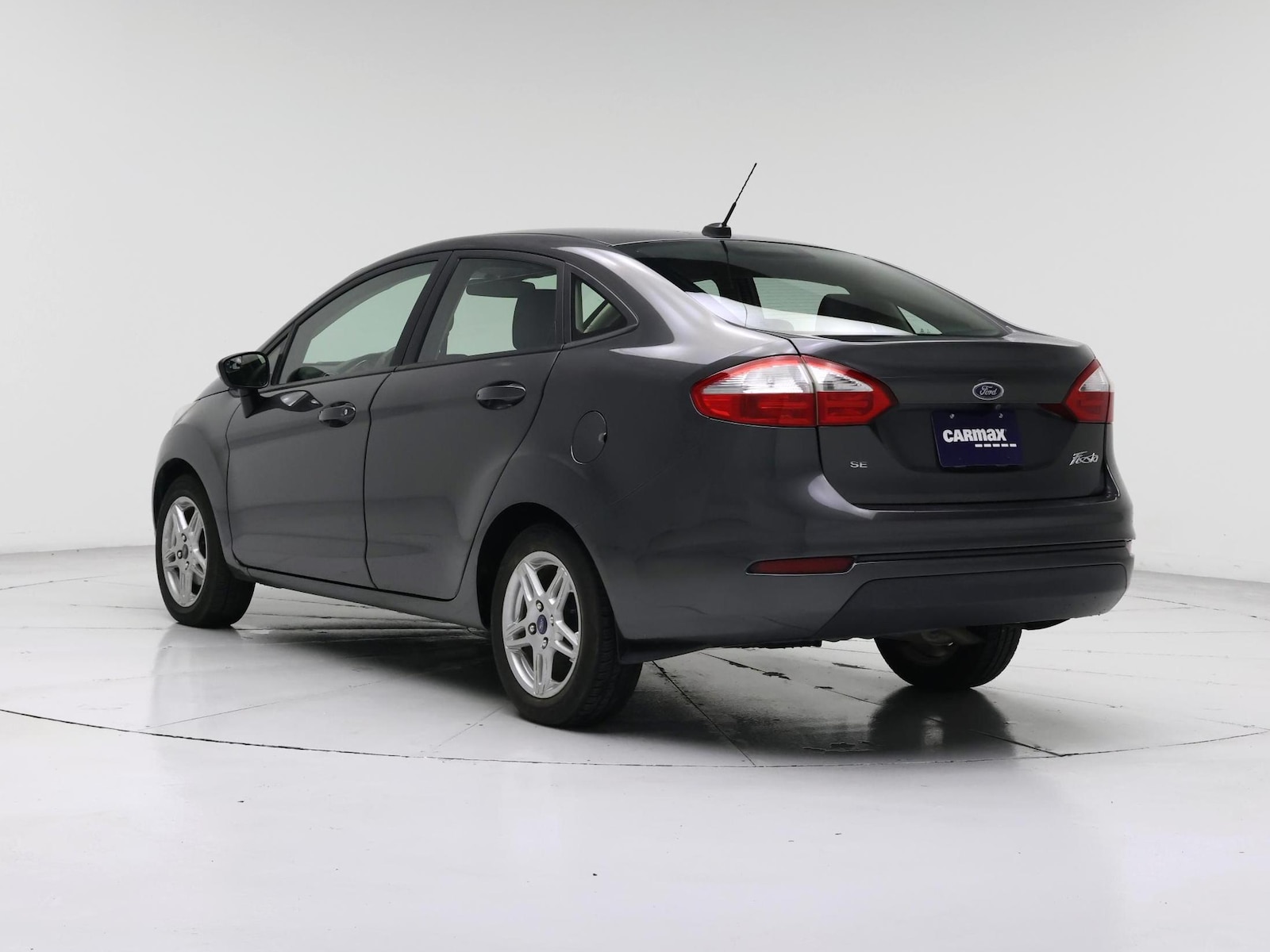 2018 Ford Fiesta SE - Photo 3