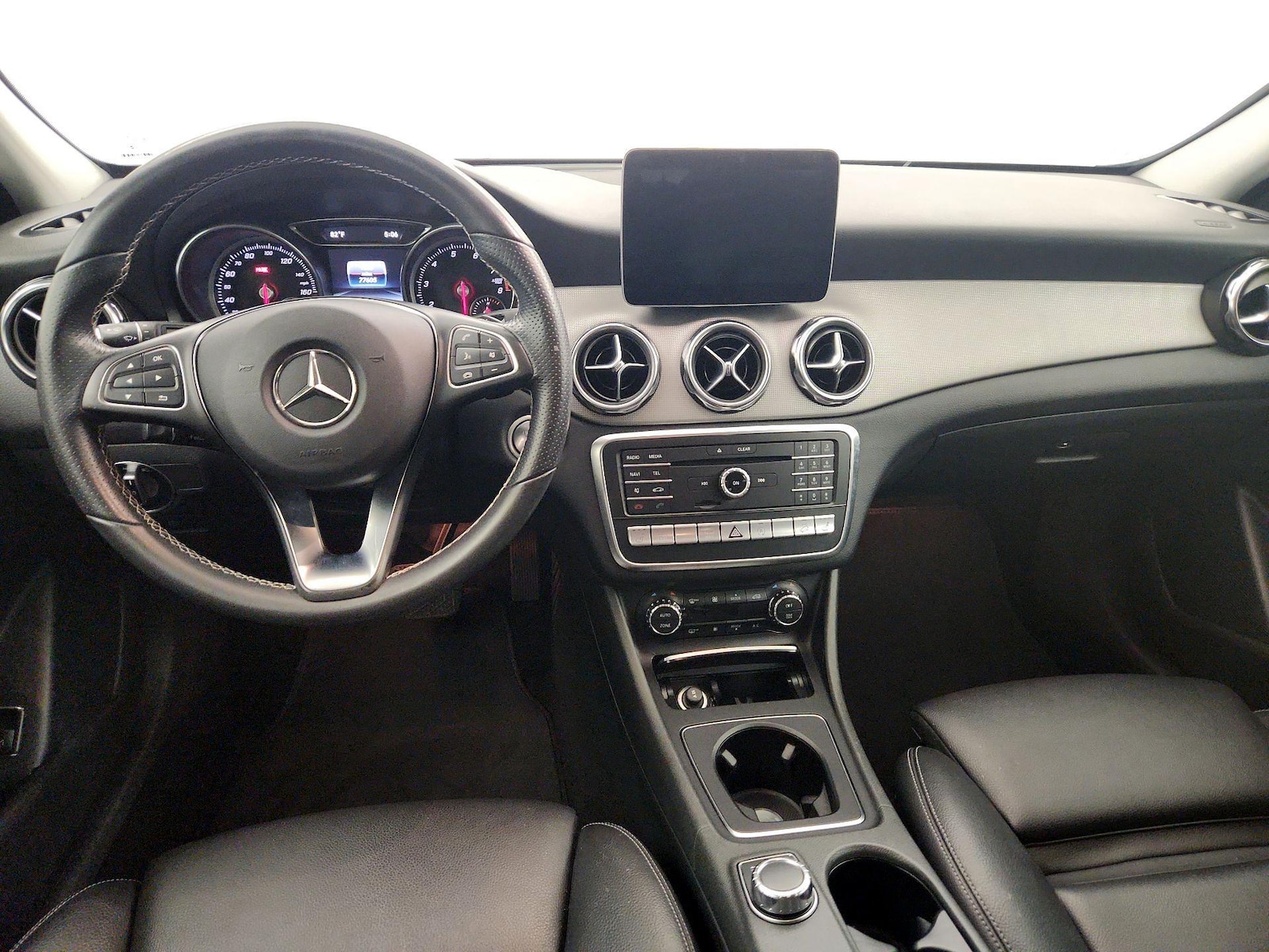 2018 Mercedes-Benz GLA-Class GLA250 - Photo 8