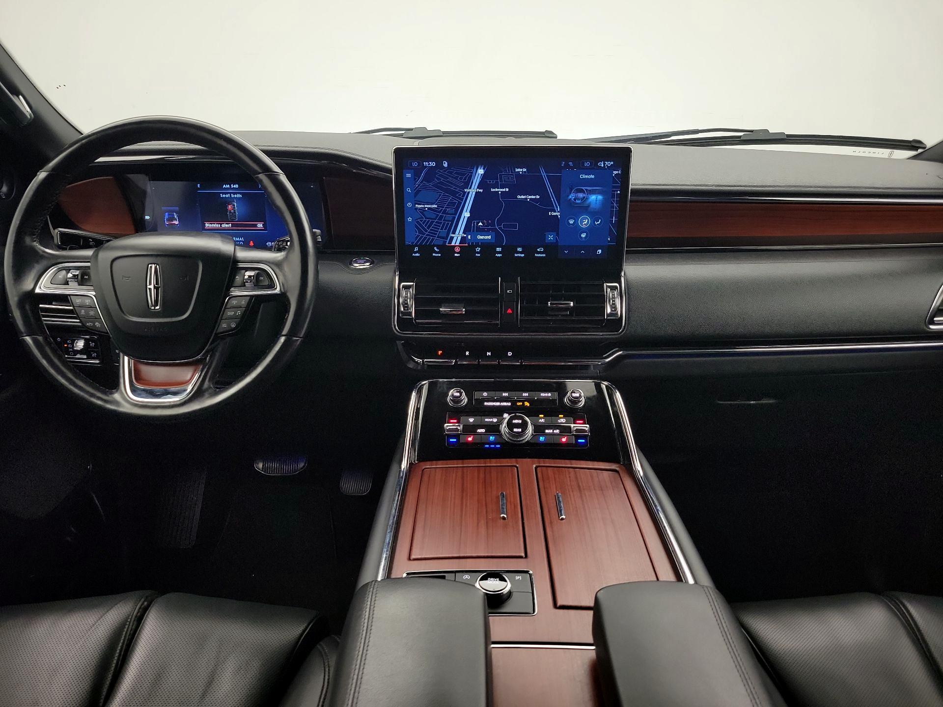 Thumbnail: 2023 Lincoln Navigator - 9
