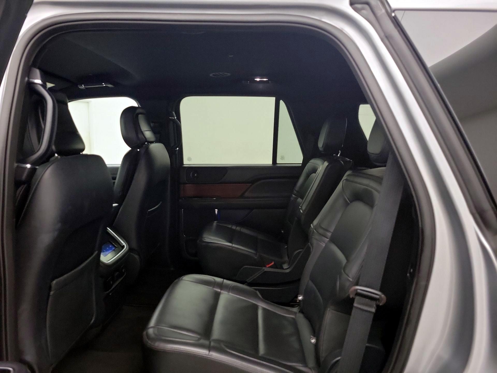 Thumbnail: 2023 Lincoln Navigator - 20