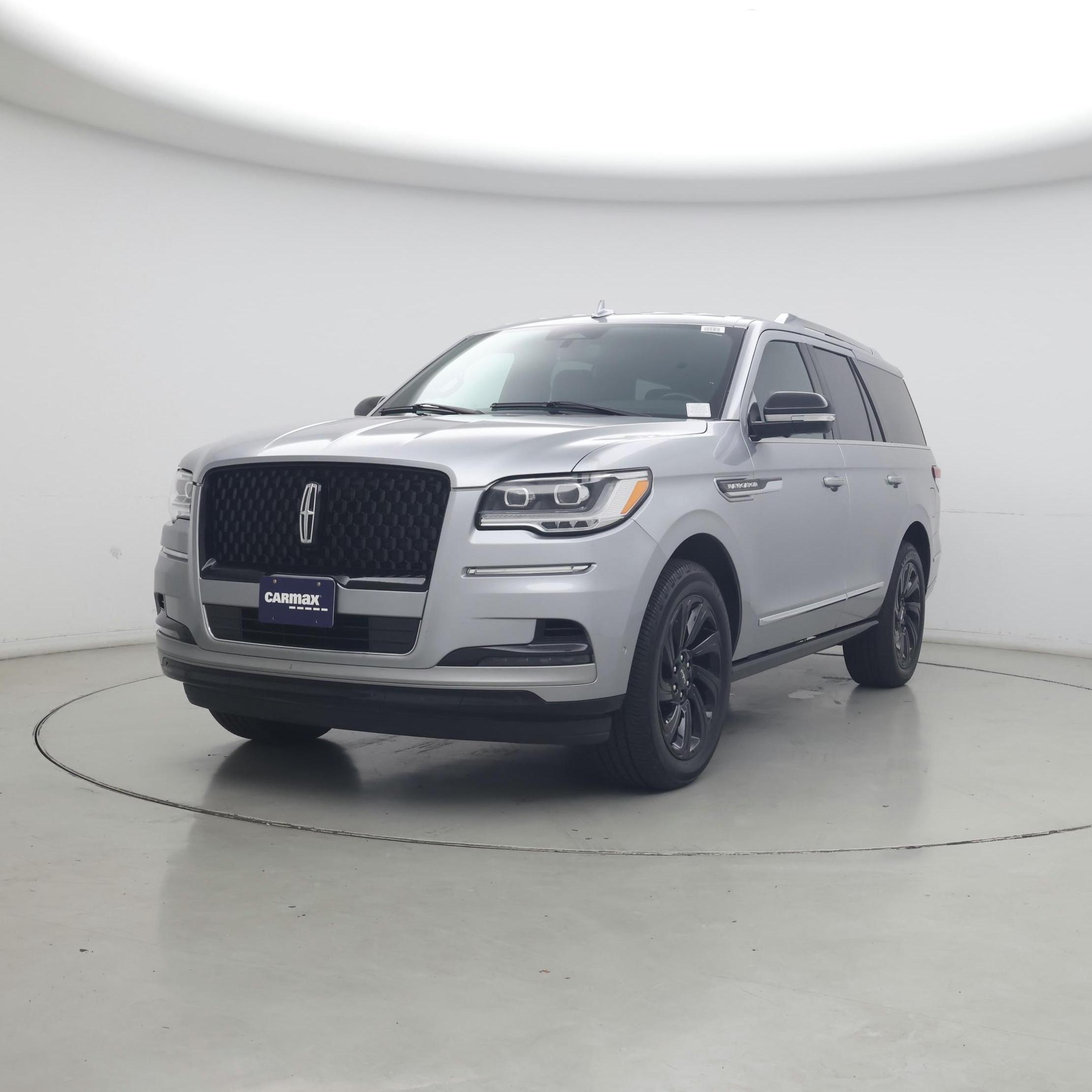 Thumbnail: 2023 Lincoln Navigator - 4