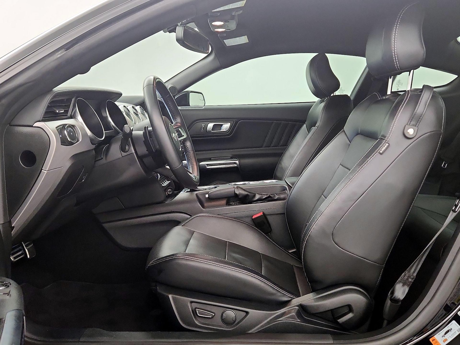 2020 Ford Mustang GT Premium - Photo 10