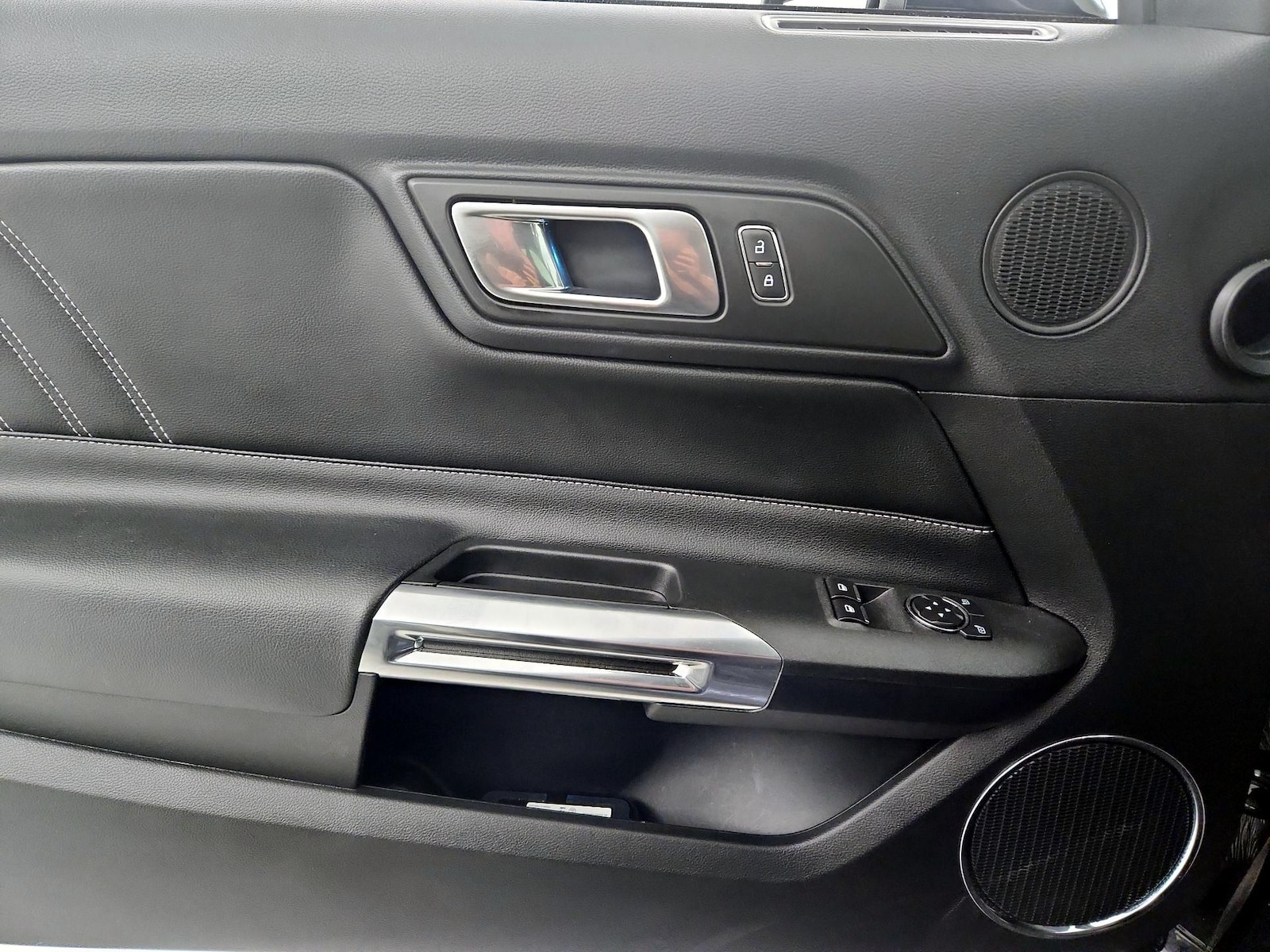 2020 Ford Mustang GT Premium - Photo 11