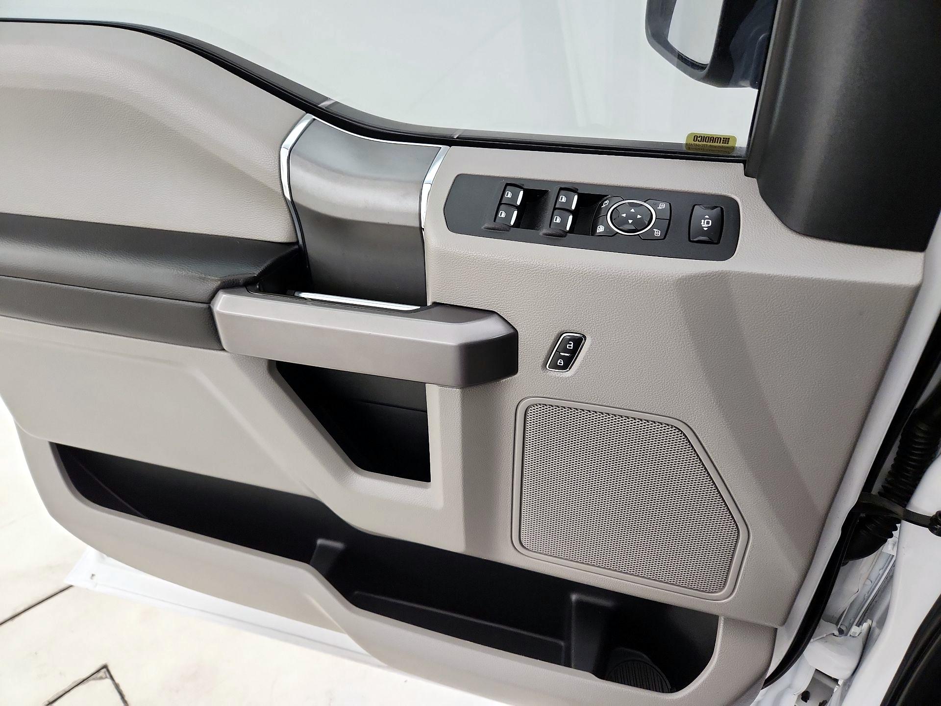 Thumbnail: 2020 Ford F-250 - 12
