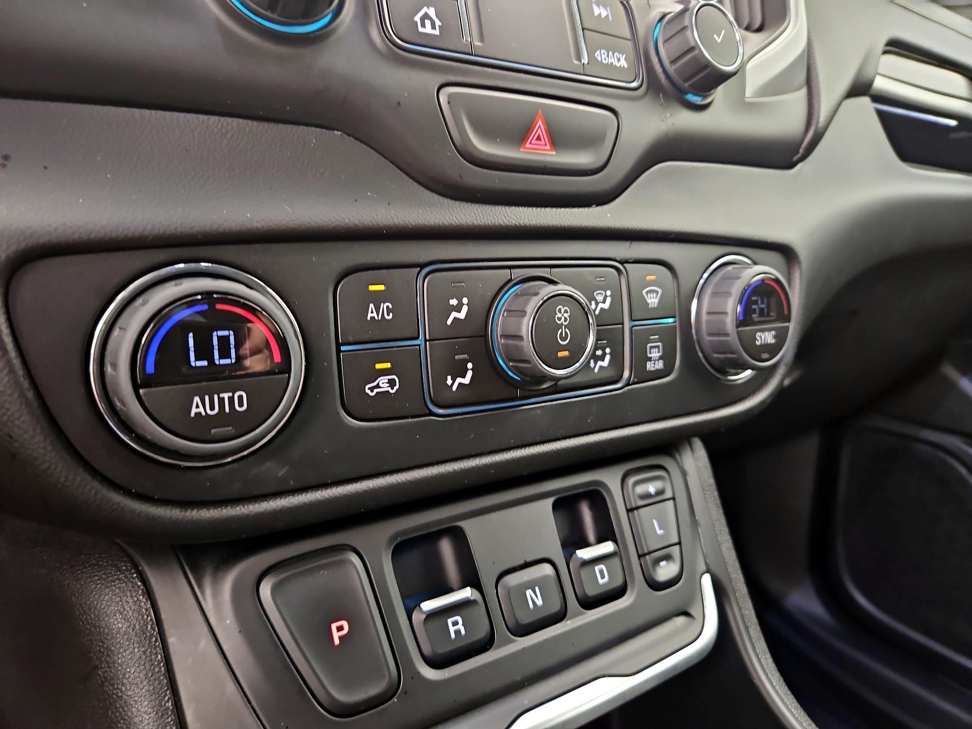 Thumbnail: 2020 GMC Terrain - 16