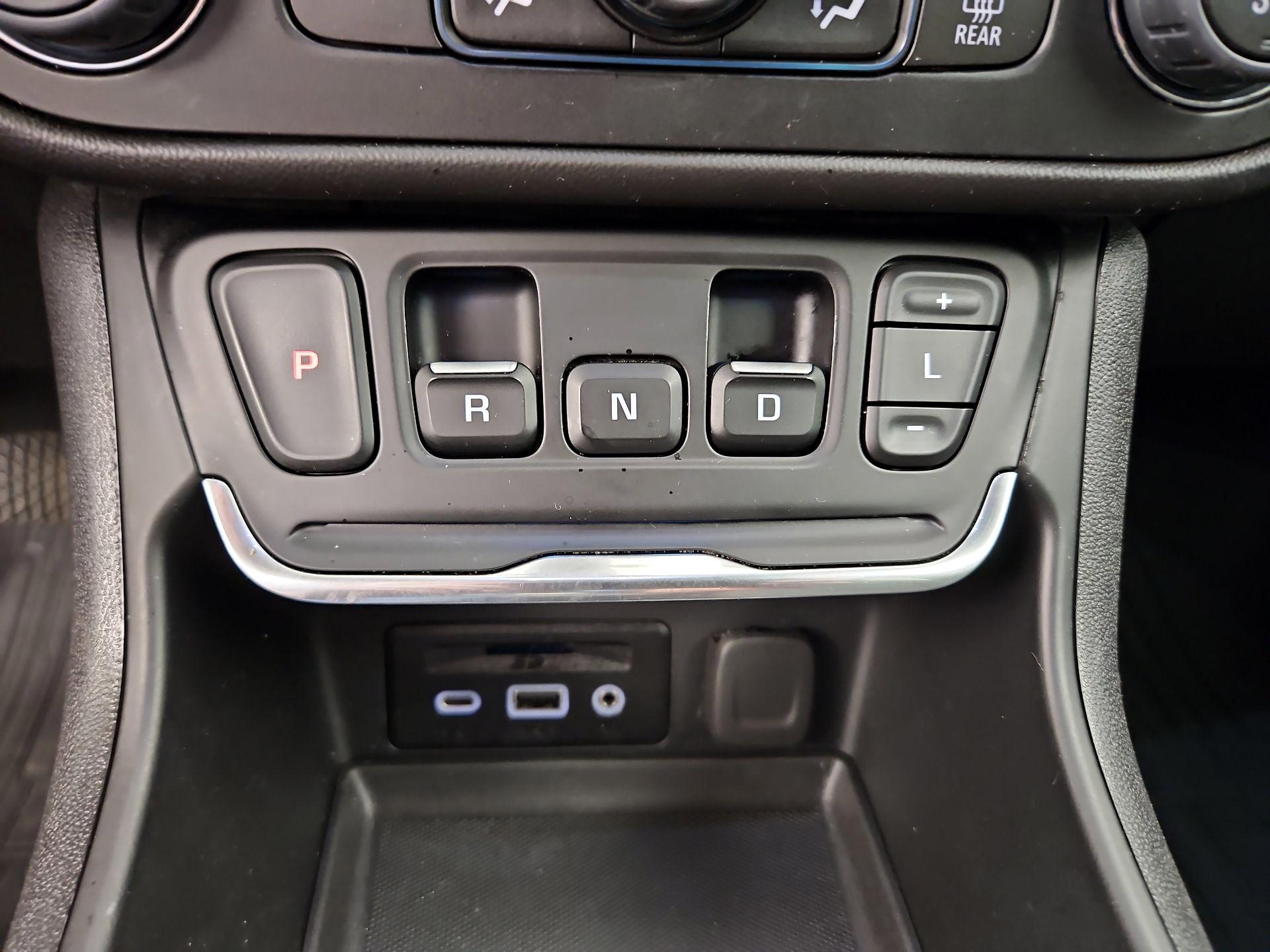 Thumbnail: 2020 GMC Terrain - 17