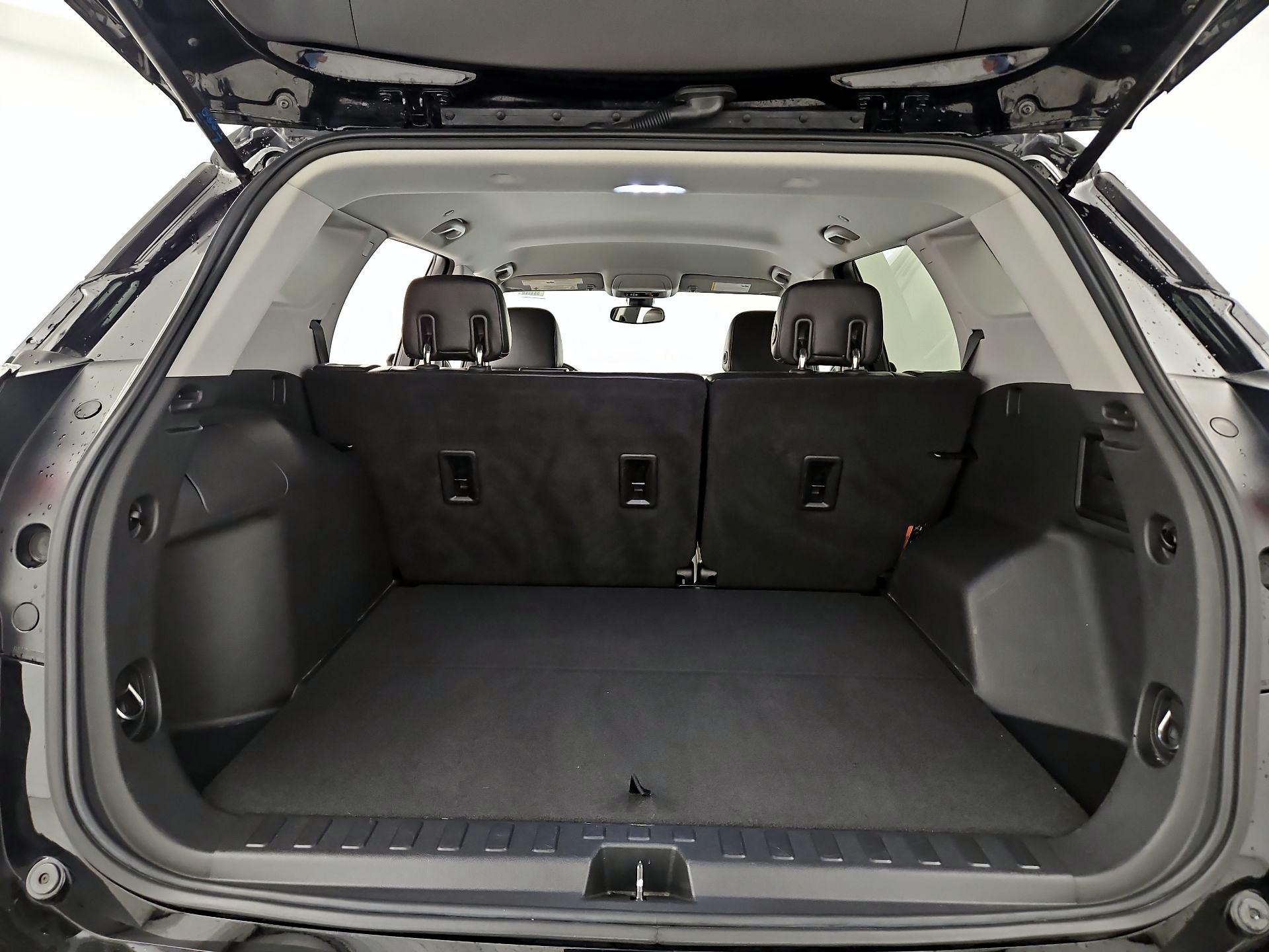 Thumbnail: 2020 GMC Terrain - 20