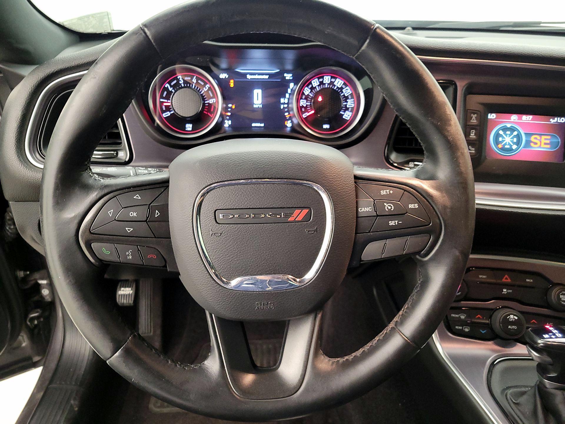 Thumbnail: 2016 Dodge Challenger - 10