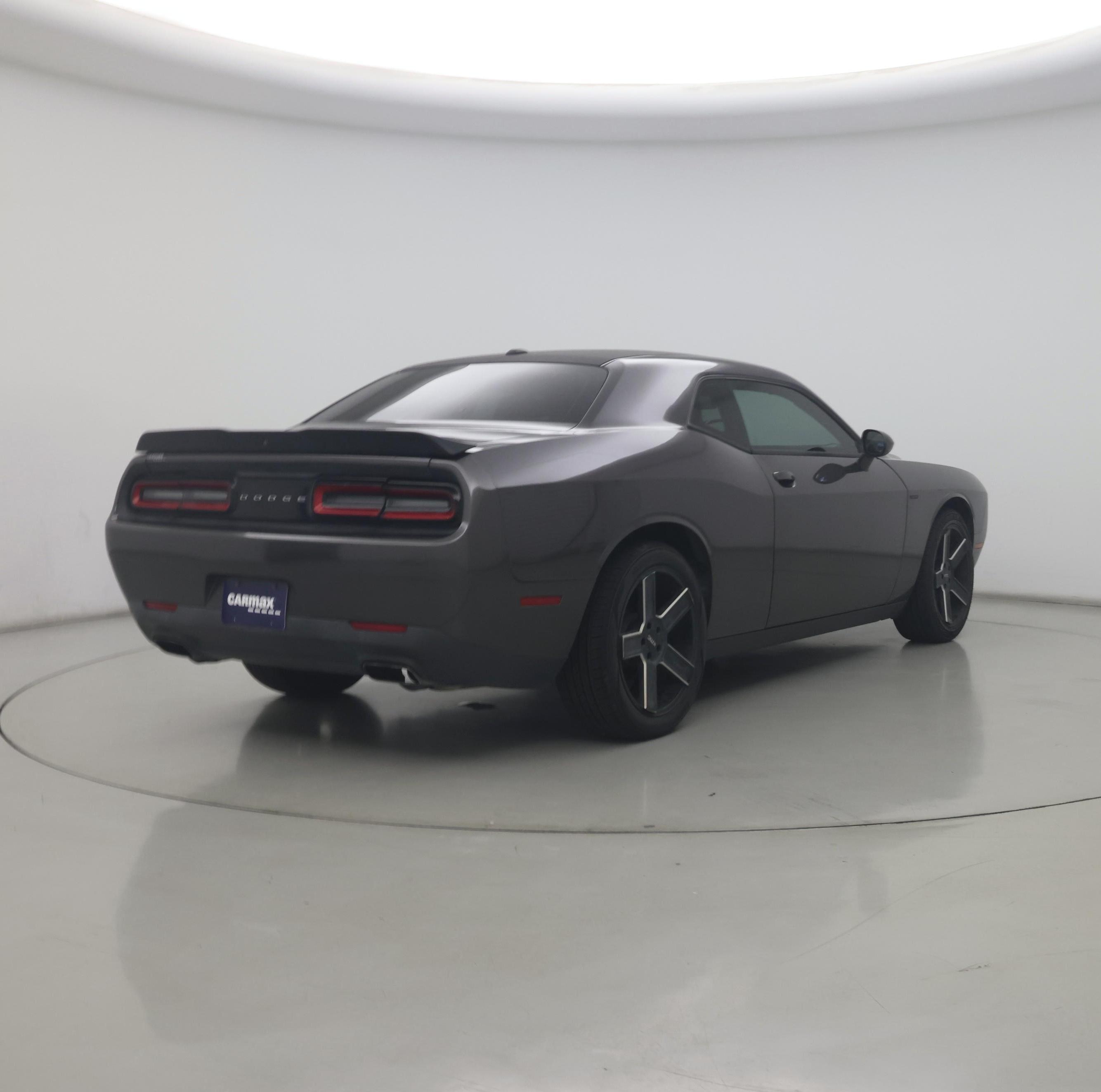 Thumbnail: 2016 Dodge Challenger - 8