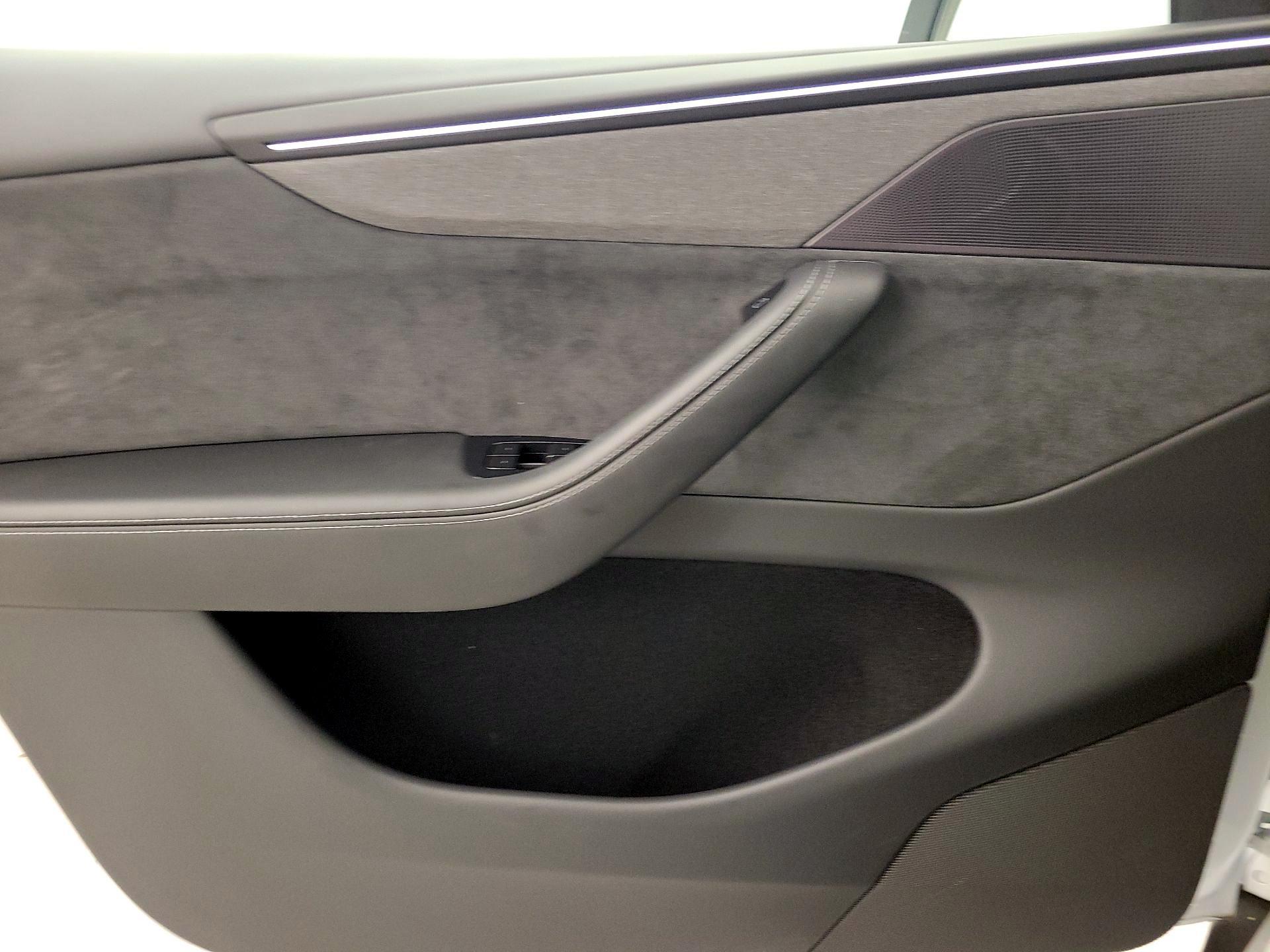 Thumbnail: 2026 Tesla Model Y - 12