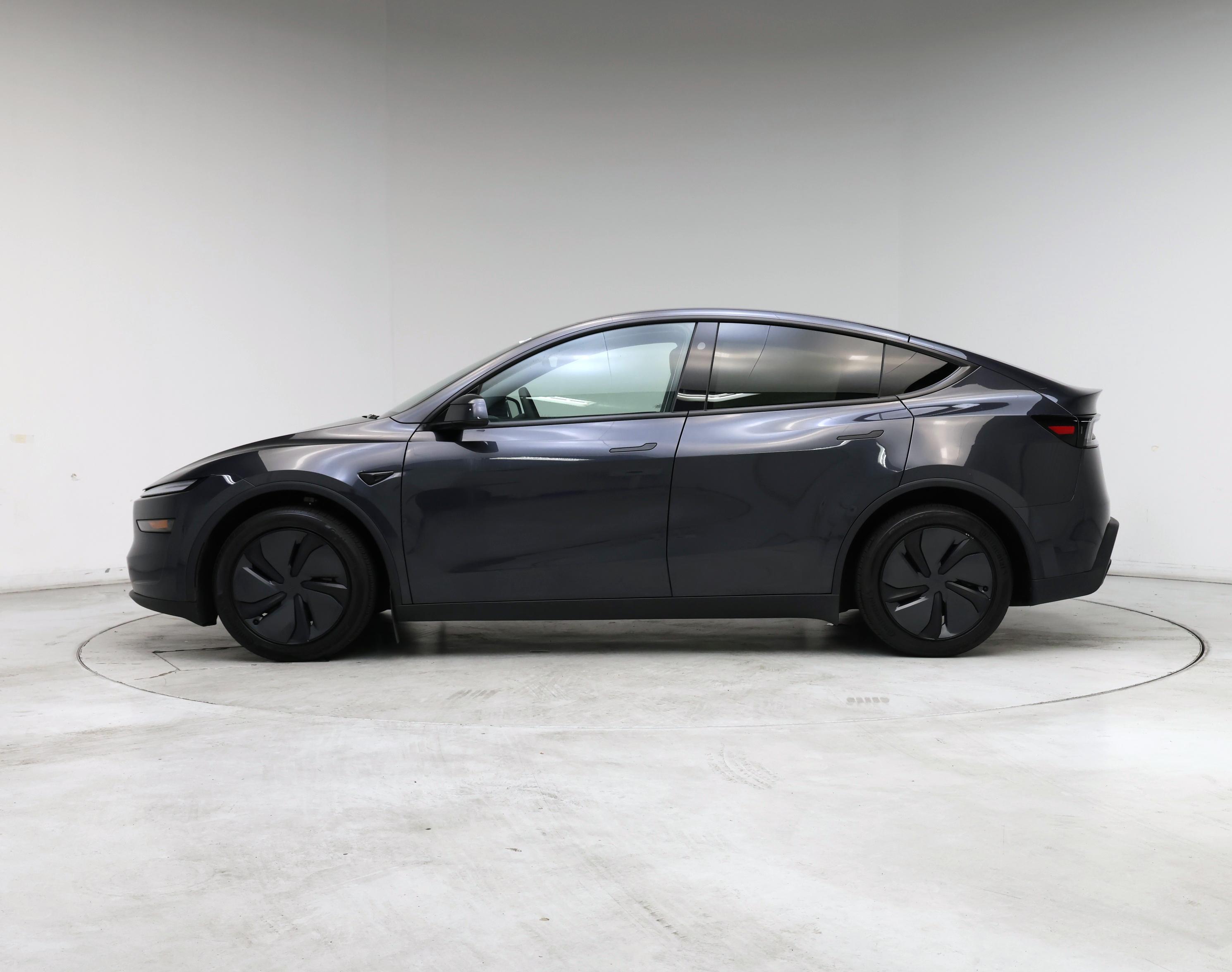 Thumbnail: 2026 Tesla Model Y - 3