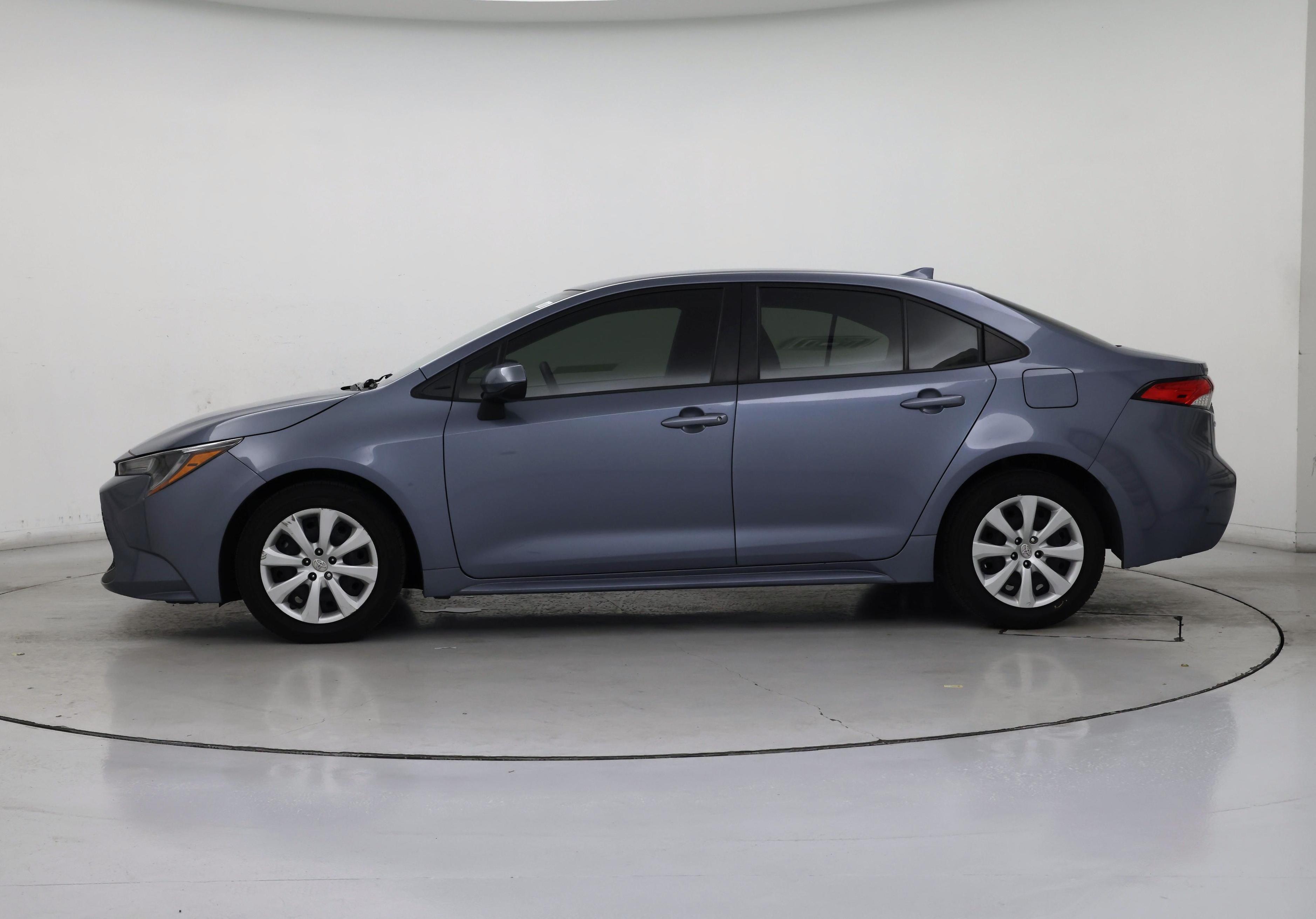 Thumbnail: 2022 Toyota Corolla - 3
