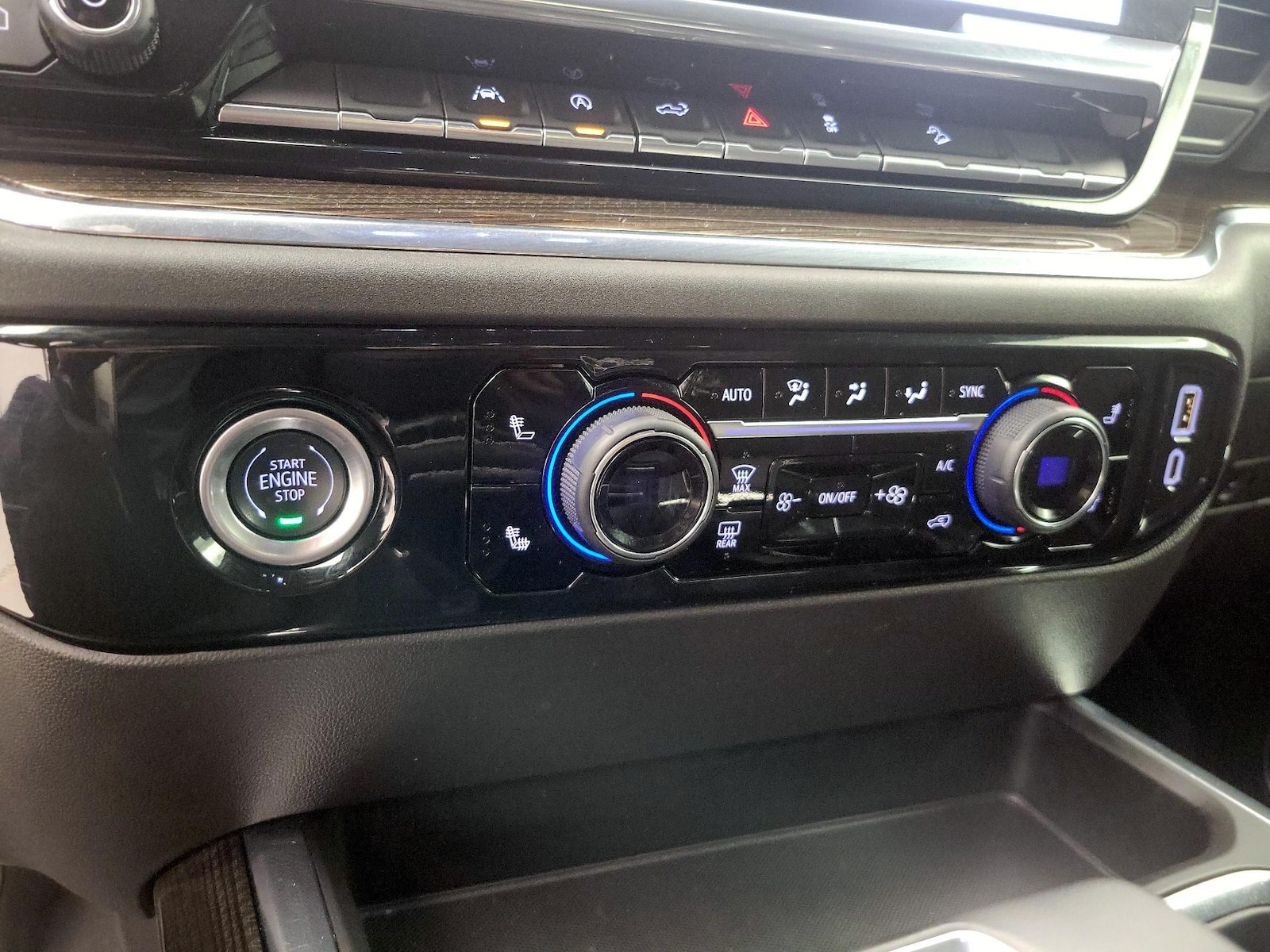2024 Chevrolet Silverado 1500 LT Trail Boss - Photo 17
