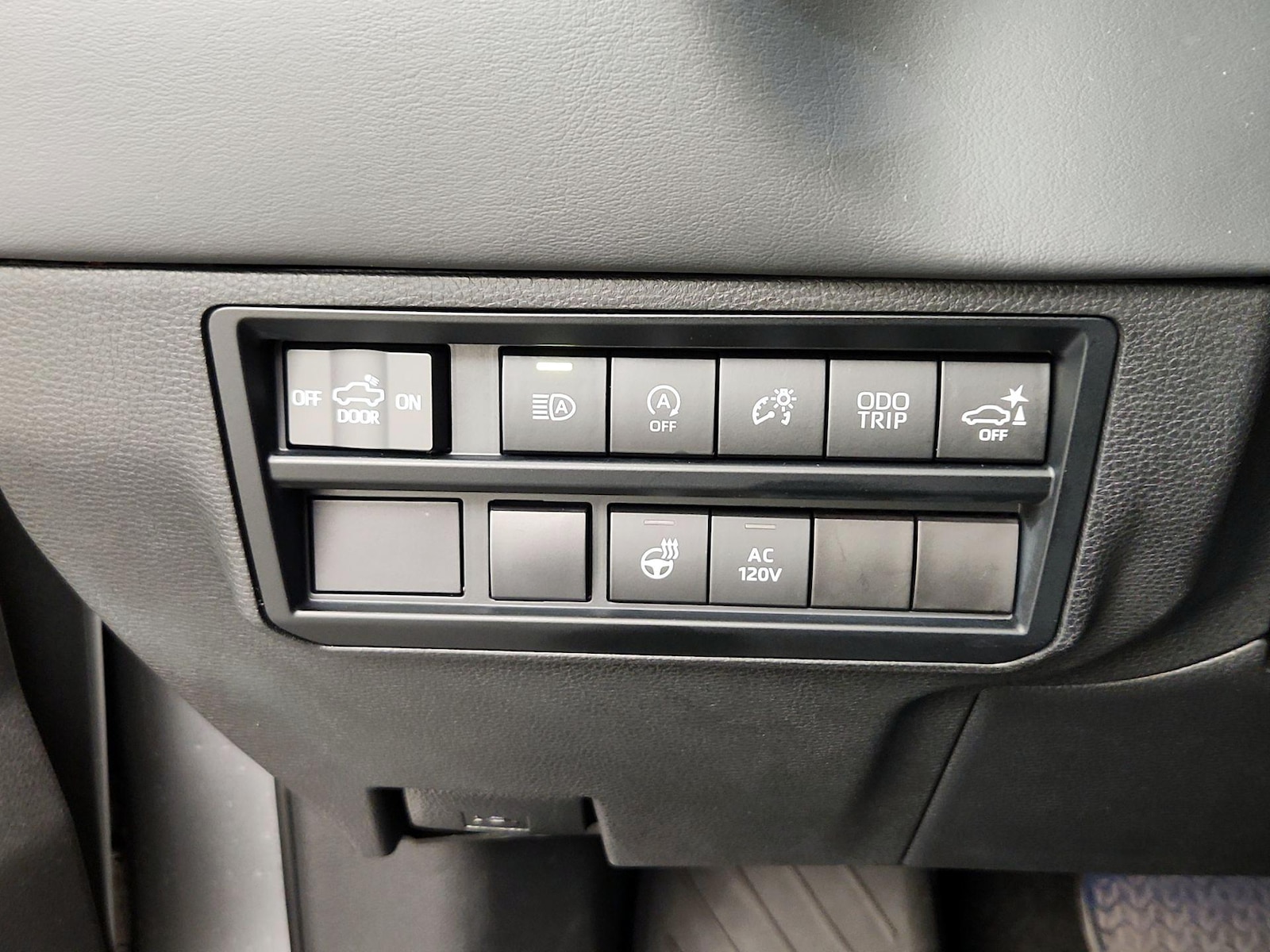 2022 Toyota Tundra Platinum - Photo 14