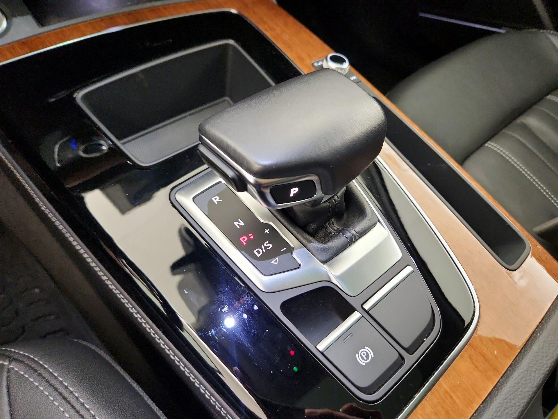 Thumbnail: 2023 Audi Q5 - 18