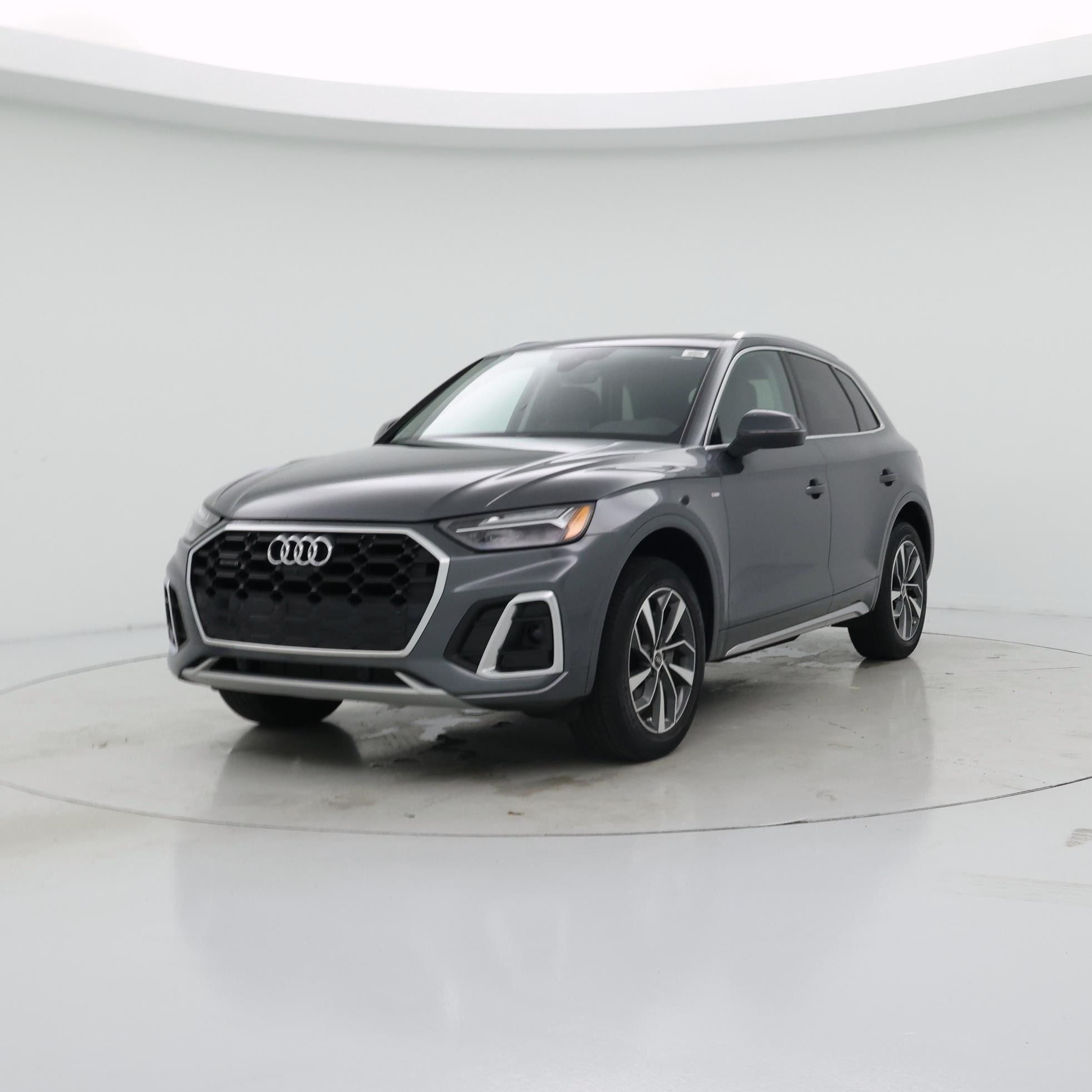 Thumbnail: 2023 Audi Q5 - 4