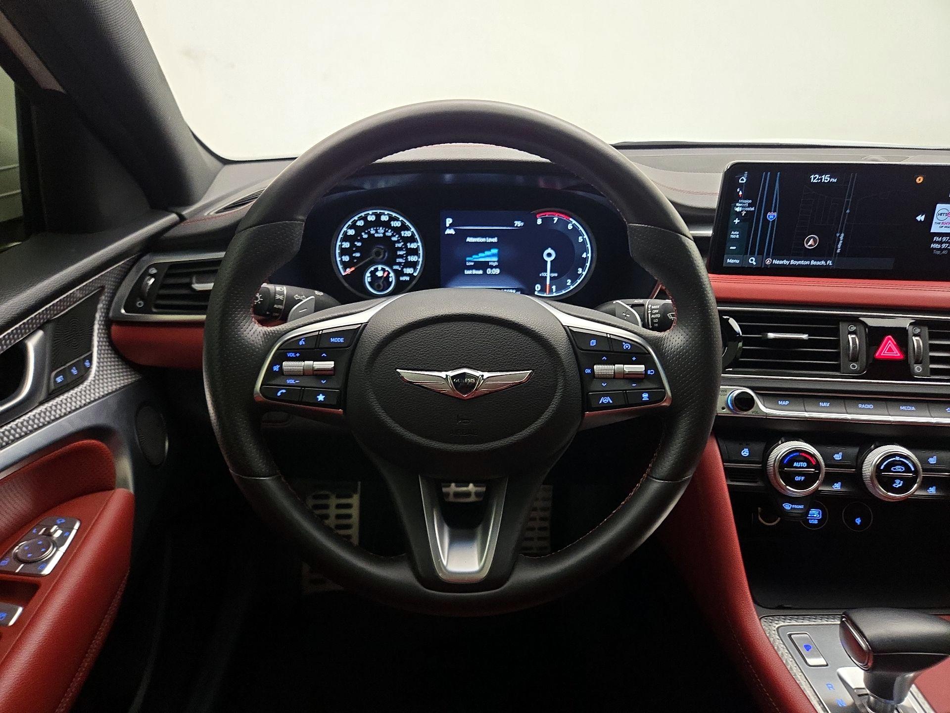 Thumbnail: 2023 Genesis G70 - 10