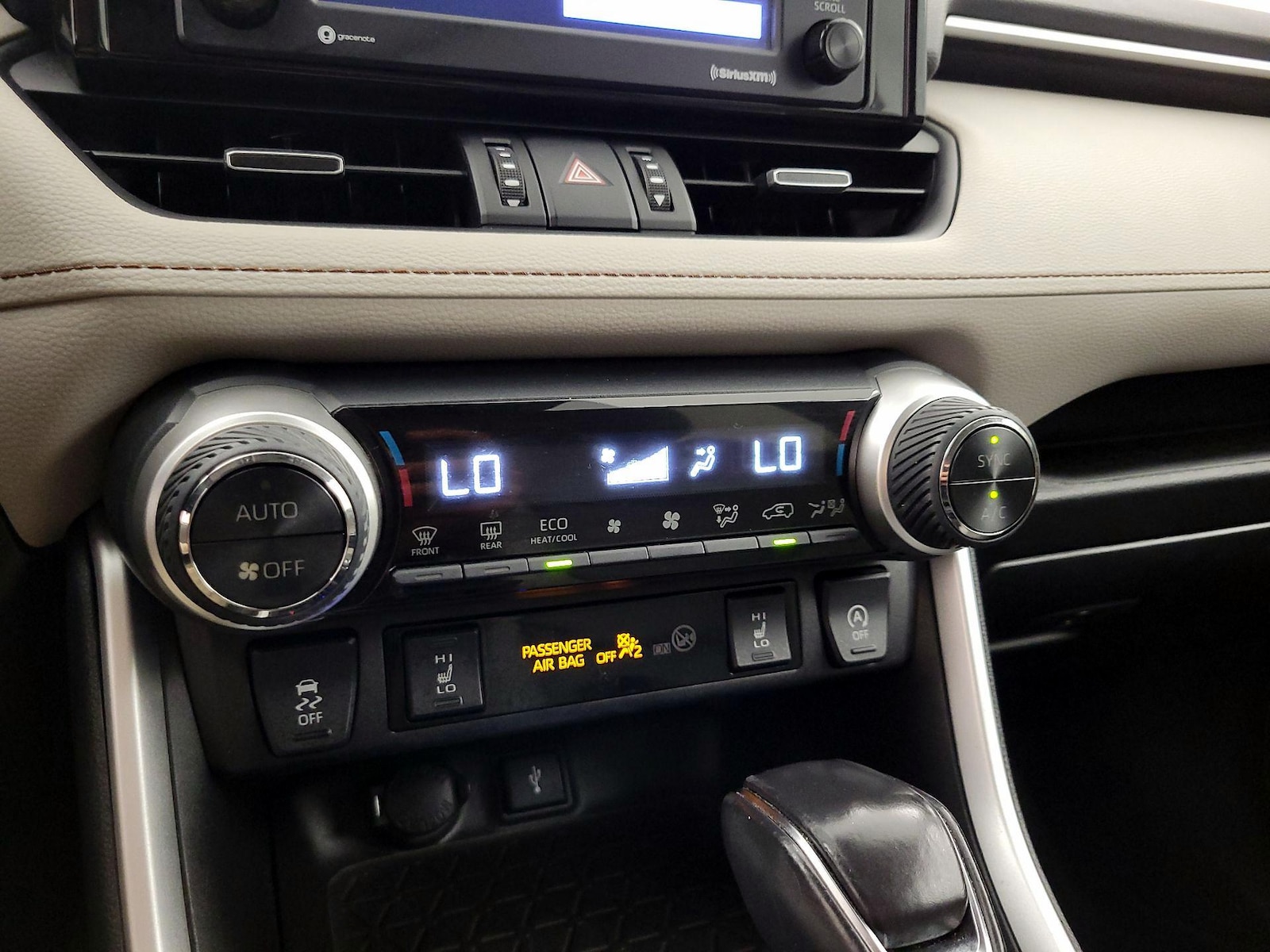 2022 Toyota RAV4 XLE Premium - Photo 17