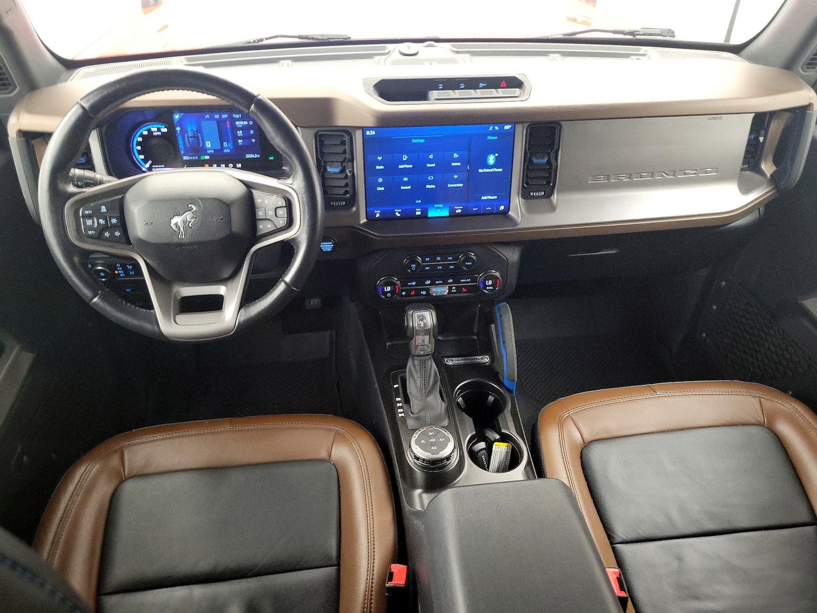 2023 Ford Bronco 4-Door Outer Banks - Photo 10