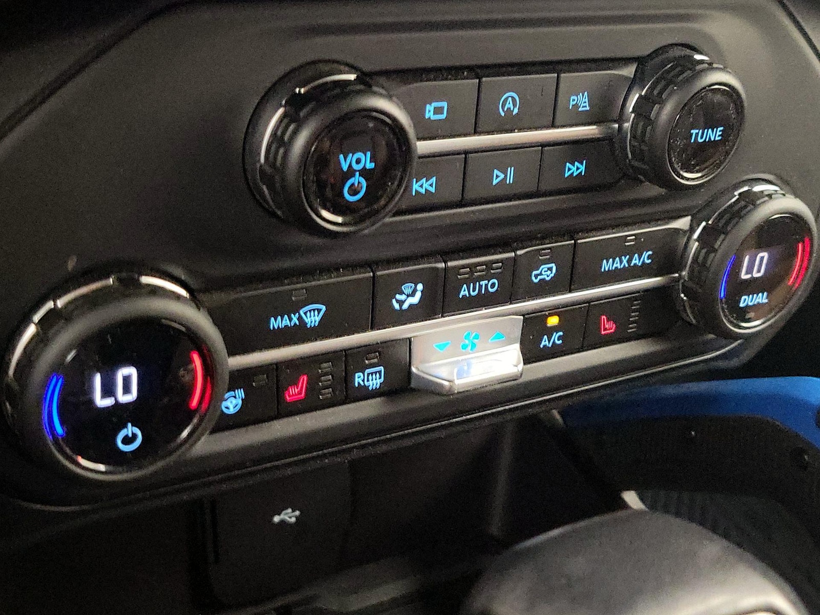 2023 Ford Bronco 4-Door Outer Banks - Photo 17