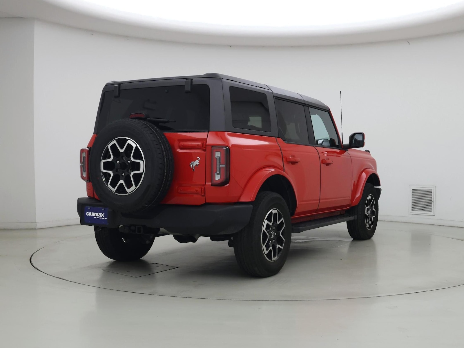 2023 Ford Bronco 4-Door Outer Banks - Photo 9